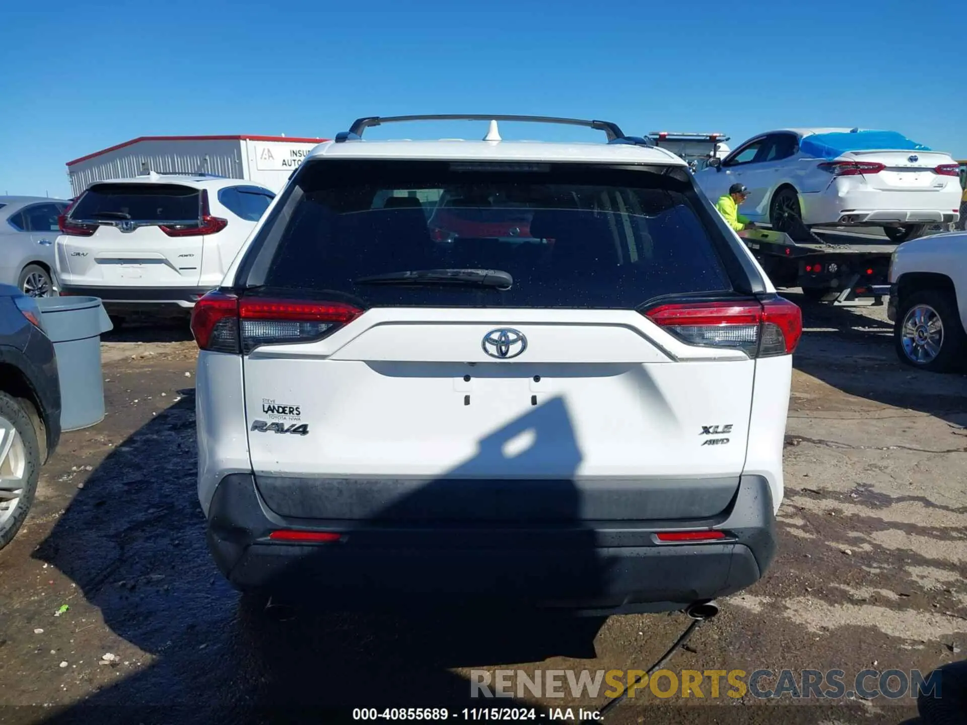 17 Photograph of a damaged car 2T3P1RFV5KW024571 TOYOTA RAV4 2019