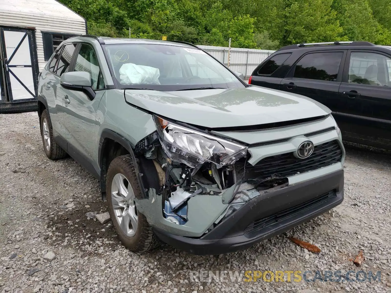 1 Photograph of a damaged car 2T3P1RFV5KW037823 TOYOTA RAV4 2019