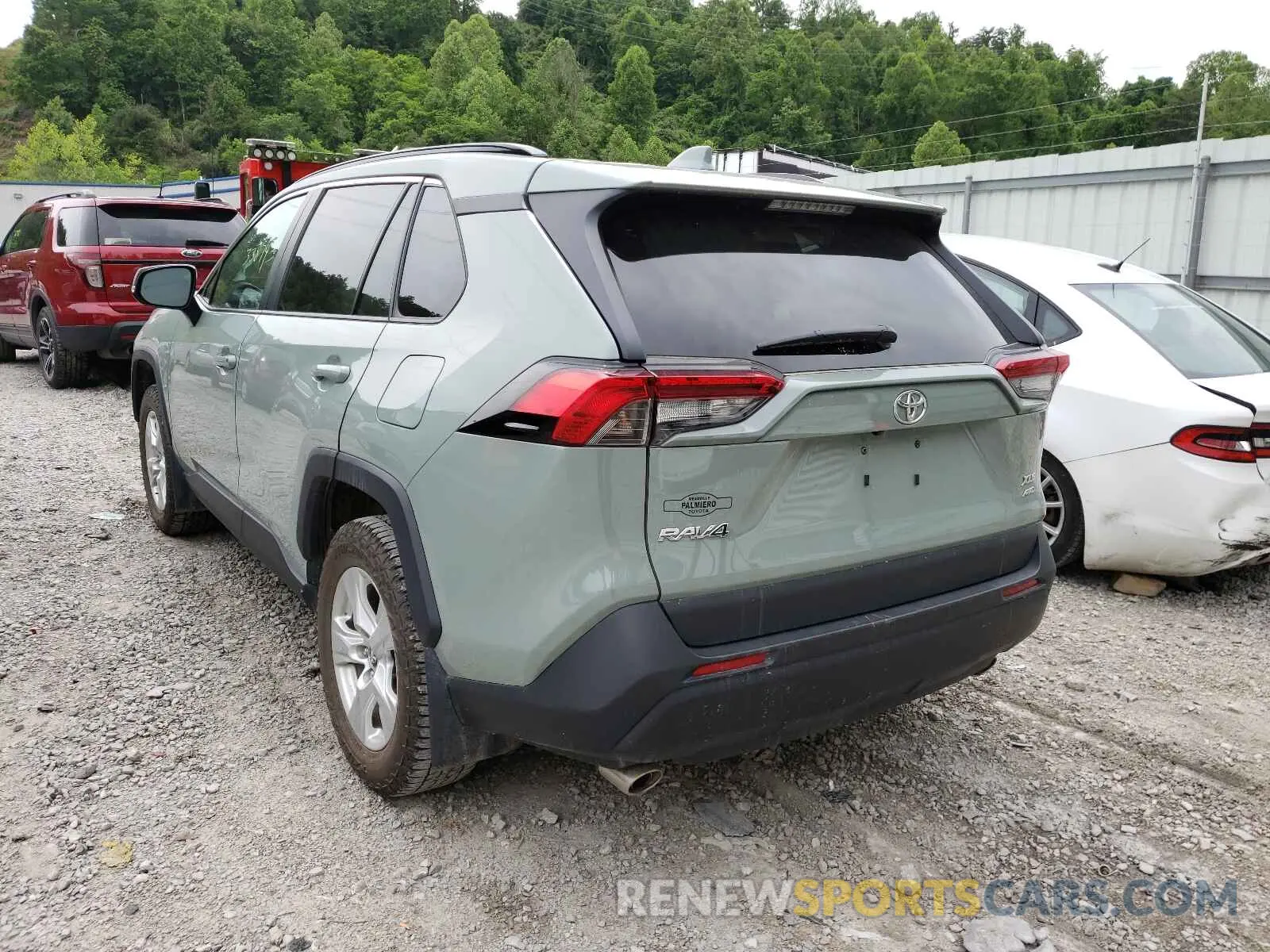 3 Photograph of a damaged car 2T3P1RFV5KW037823 TOYOTA RAV4 2019