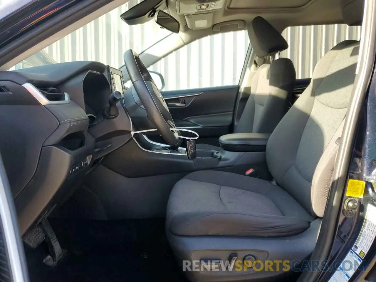7 Photograph of a damaged car 2T3P1RFV5KW055822 TOYOTA RAV4 2019