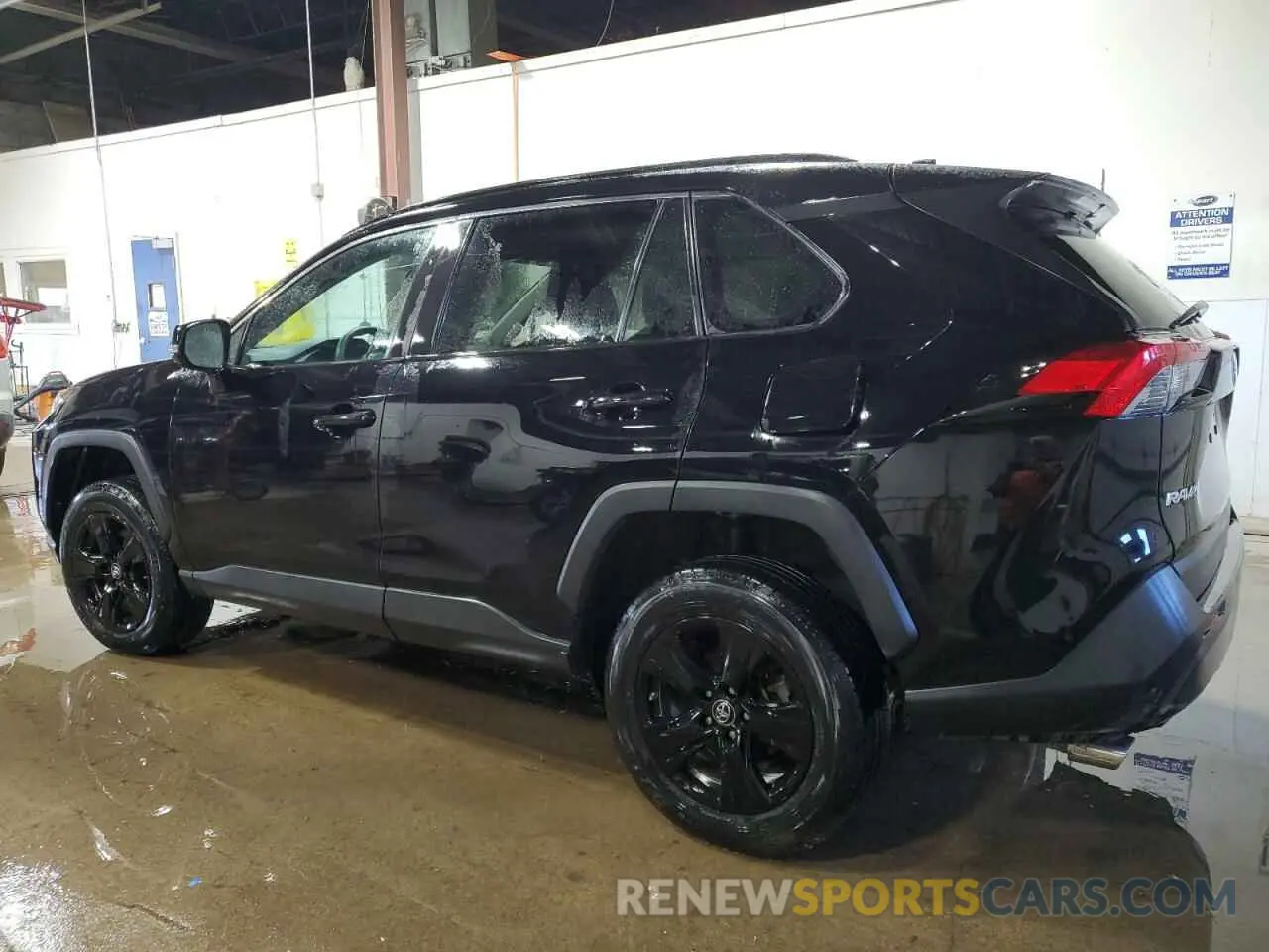 2 Фотография поврежденного автомобиля 2T3P1RFV6KC008669 TOYOTA RAV4 2019