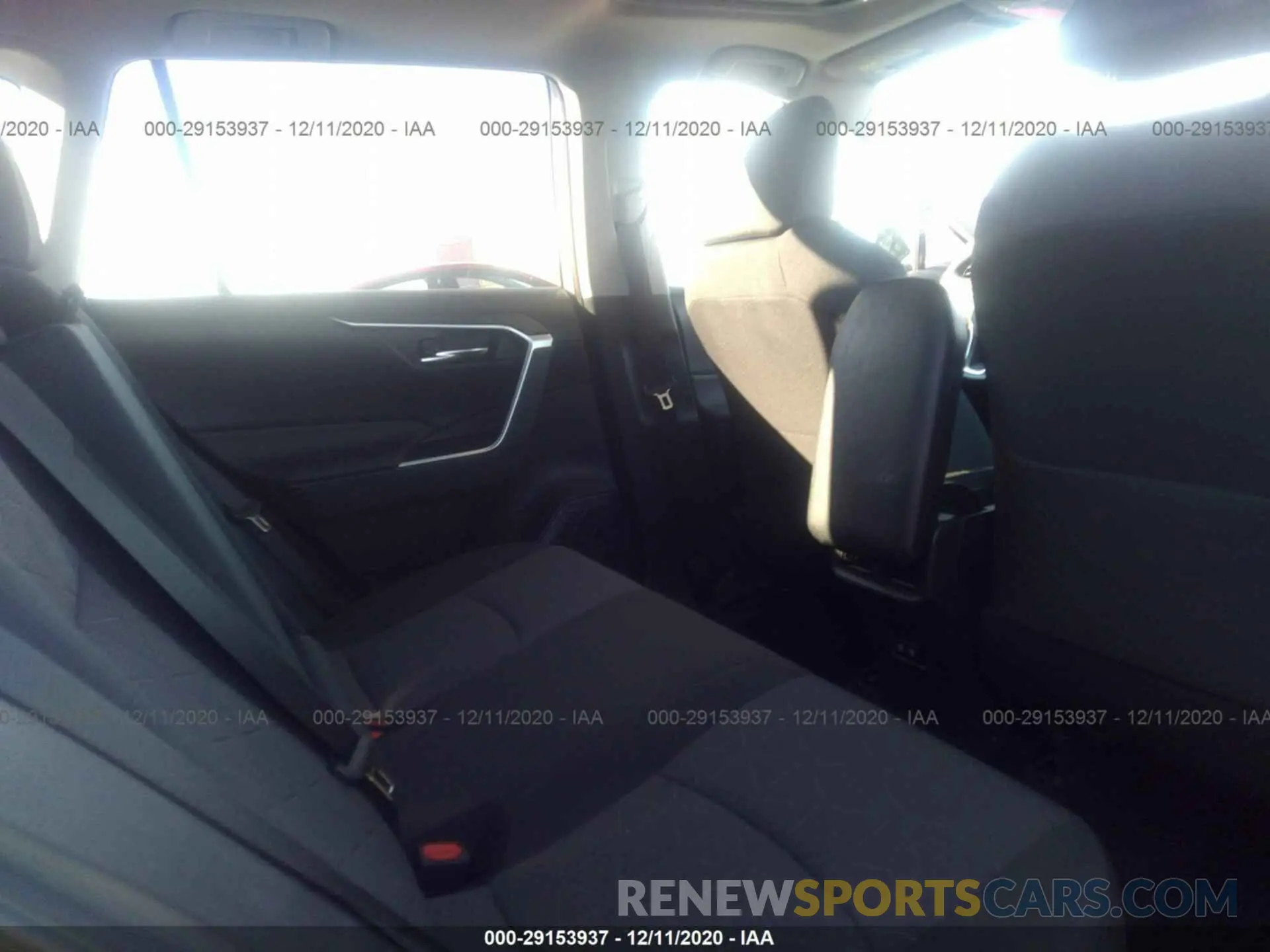 8 Фотография поврежденного автомобиля 2T3P1RFV6KC032146 TOYOTA RAV4 2019