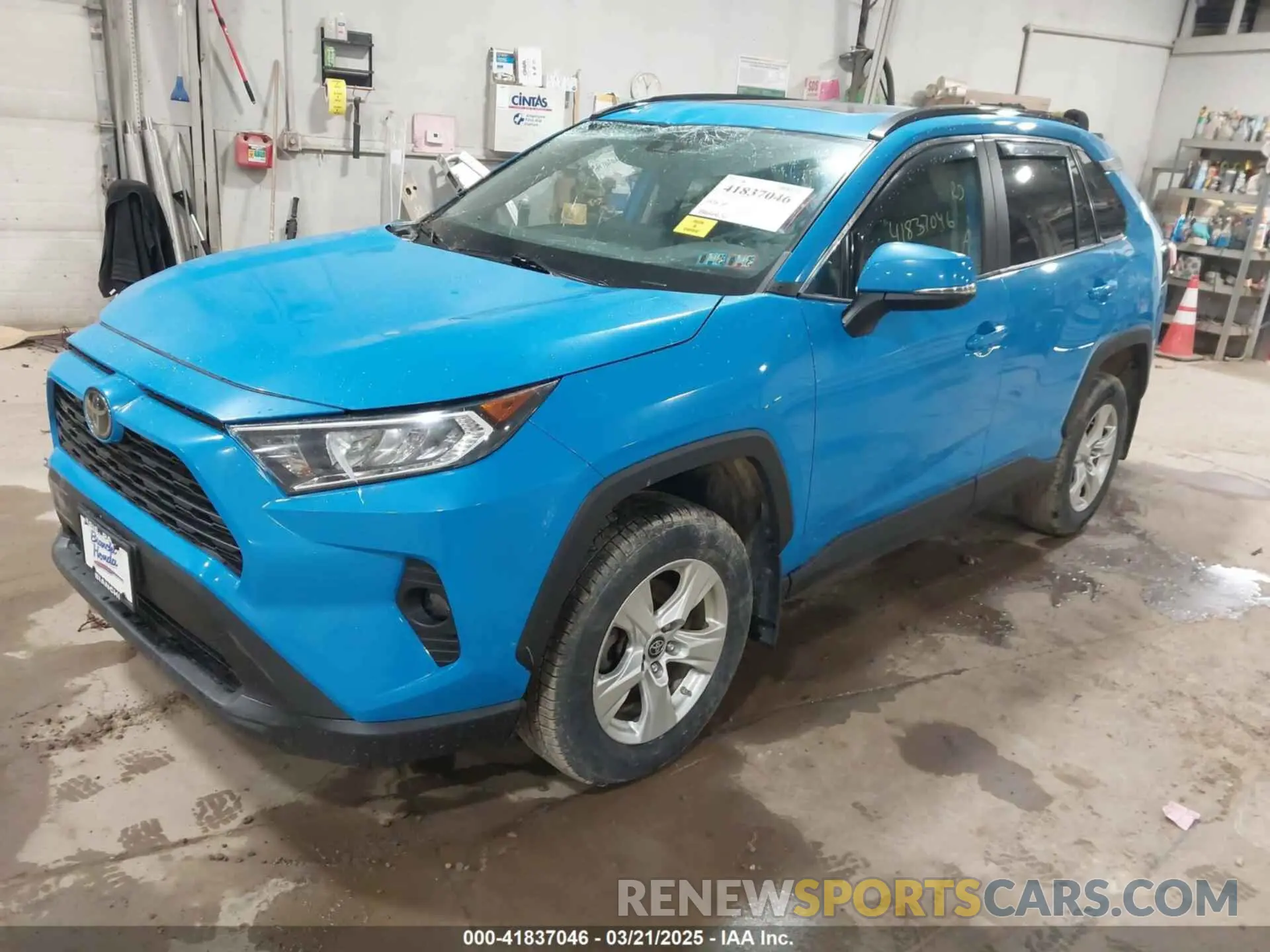 2 Photograph of a damaged car 2T3P1RFV6KC053546 TOYOTA RAV4 2019