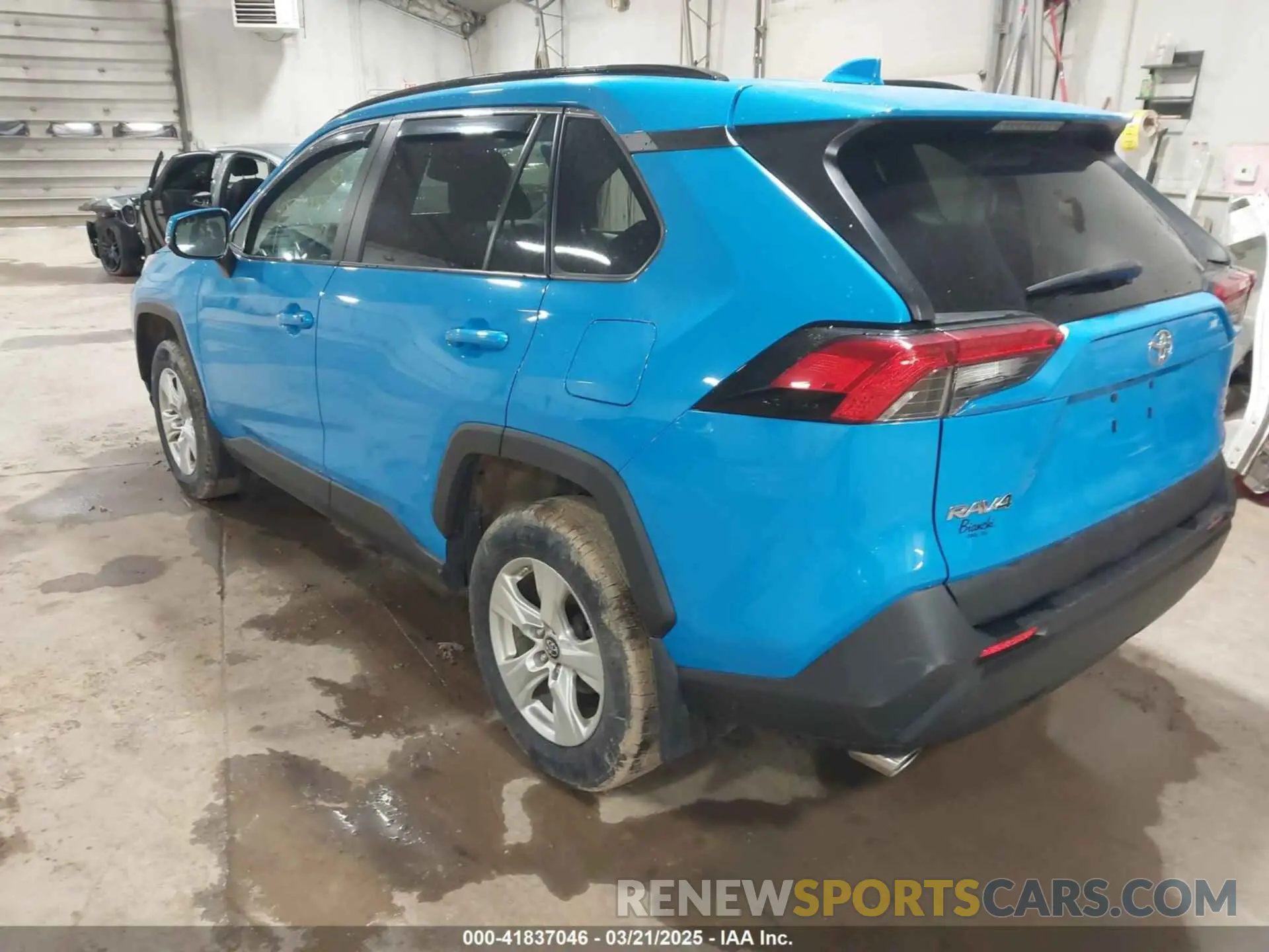 3 Photograph of a damaged car 2T3P1RFV6KC053546 TOYOTA RAV4 2019
