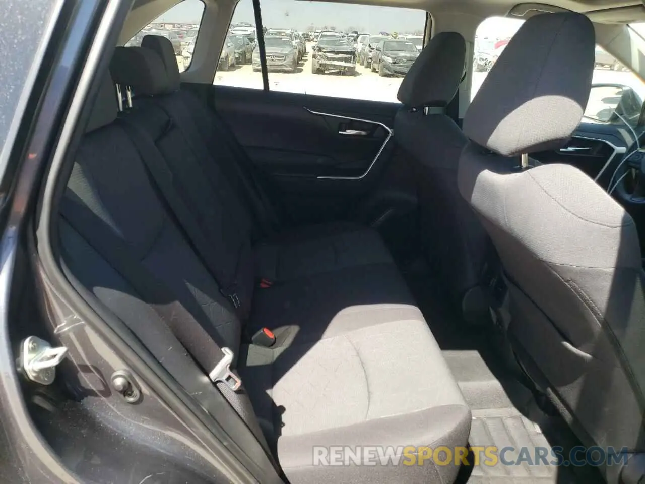6 Фотография поврежденного автомобиля 2T3P1RFV6KW033778 TOYOTA RAV4 2019