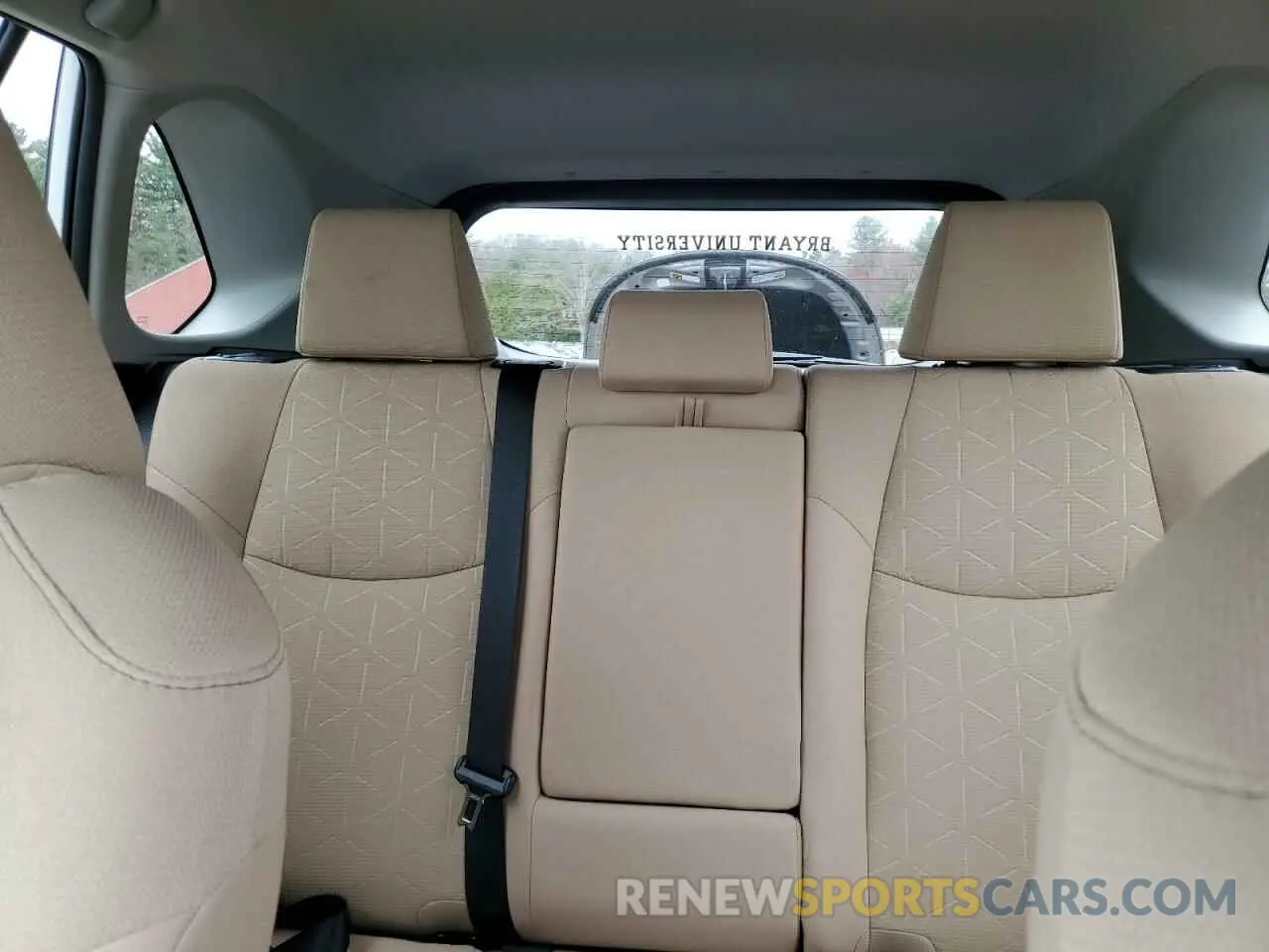10 Фотография поврежденного автомобиля 2T3P1RFV6KW056039 TOYOTA RAV4 2019