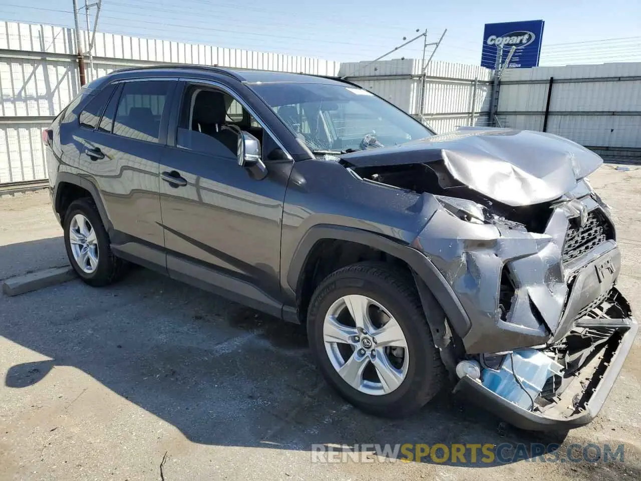 4 Photograph of a damaged car 2T3P1RFV6KW065050 TOYOTA RAV4 2019