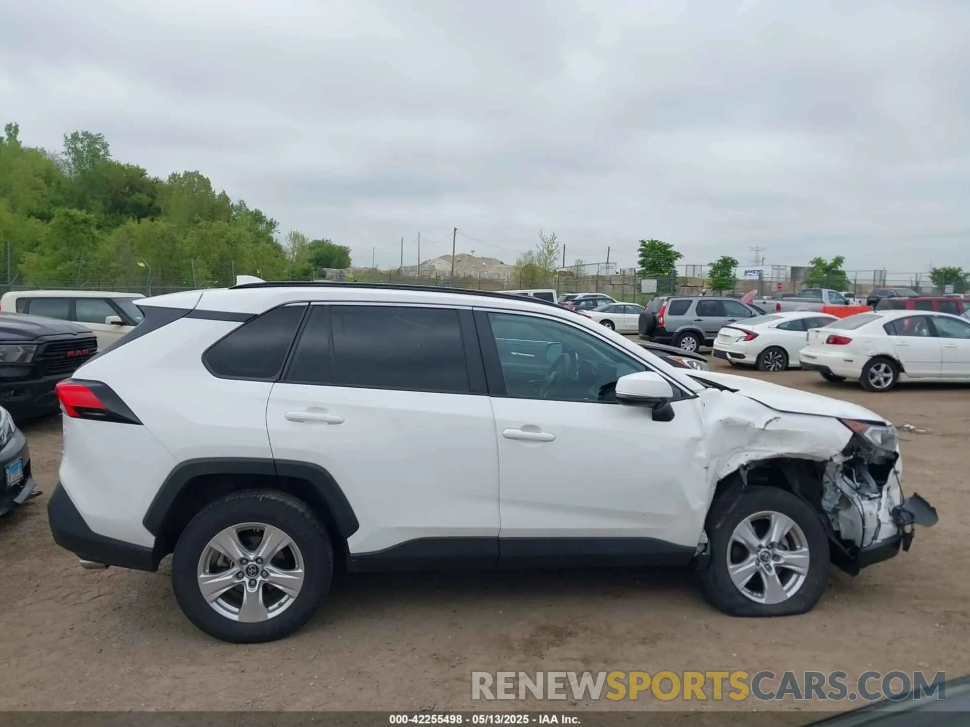 13 Фотография поврежденного автомобиля 2T3P1RFV6KW081863 TOYOTA RAV4 2019