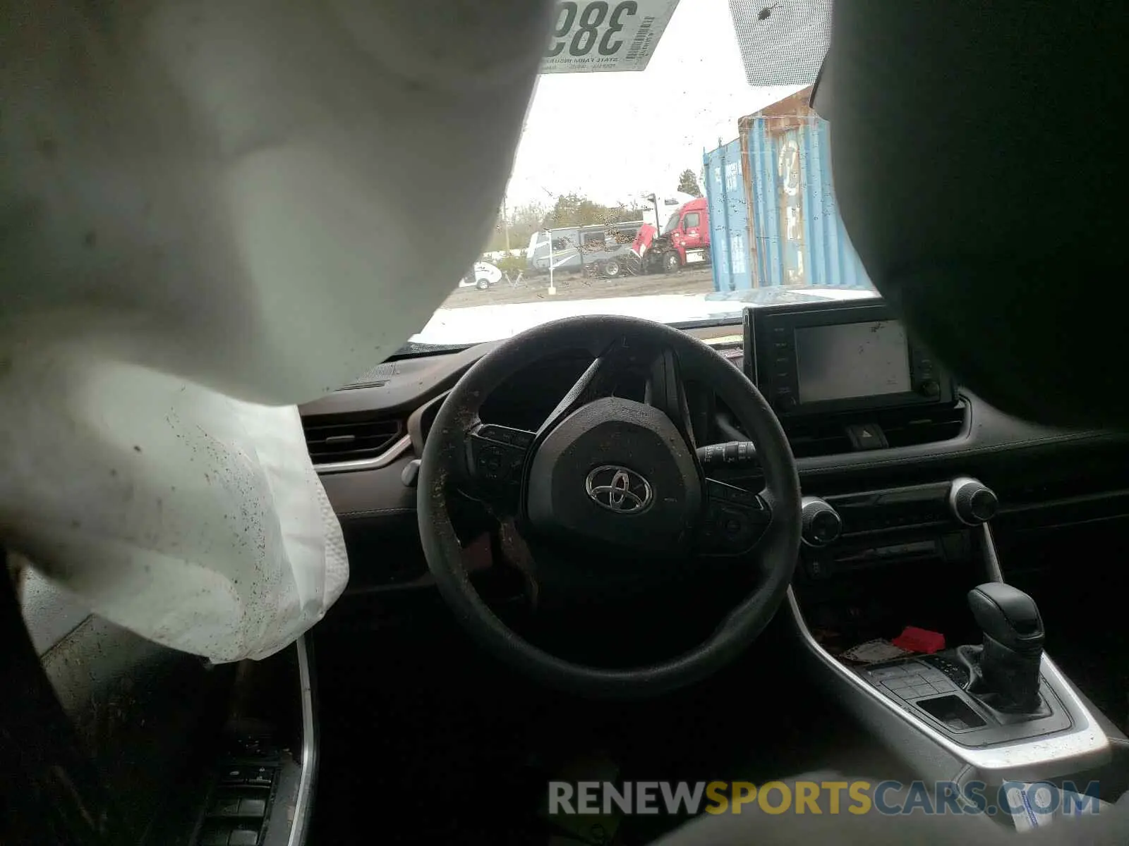 8 Photograph of a damaged car 2T3P1RFV7KW029948 TOYOTA RAV4 2019