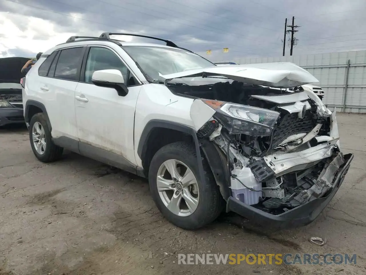 4 Photograph of a damaged car 2T3P1RFV8KW008283 TOYOTA RAV4 2019