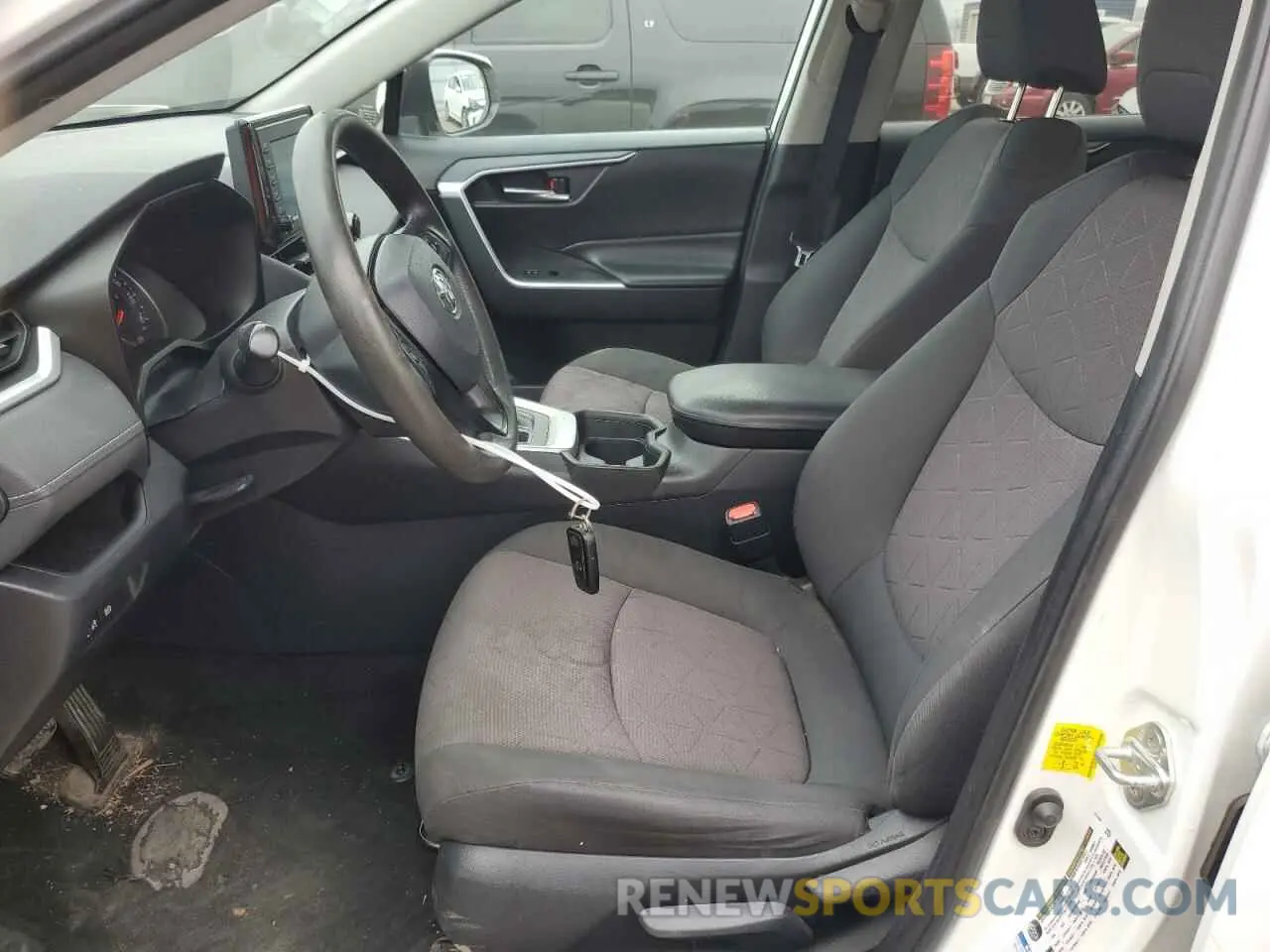7 Photograph of a damaged car 2T3P1RFV9KC010867 TOYOTA RAV4 2019
