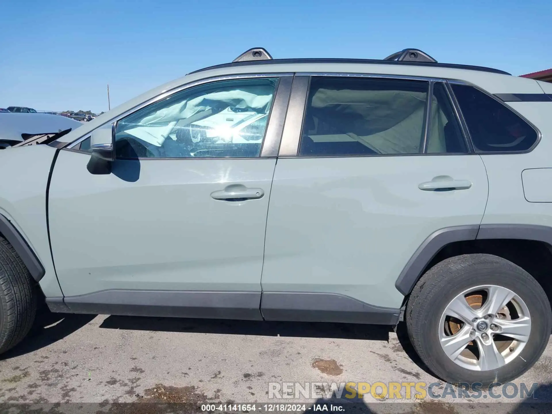 13 Фотография поврежденного автомобиля 2T3P1RFV9KC011436 TOYOTA RAV4 2019