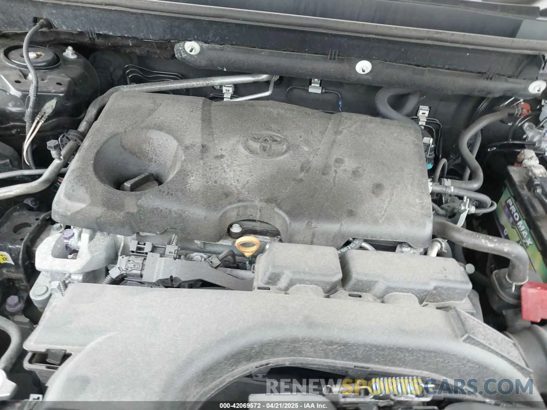 10 Photograph of a damaged car 2T3P1RFV9KC015647 TOYOTA RAV4 2019