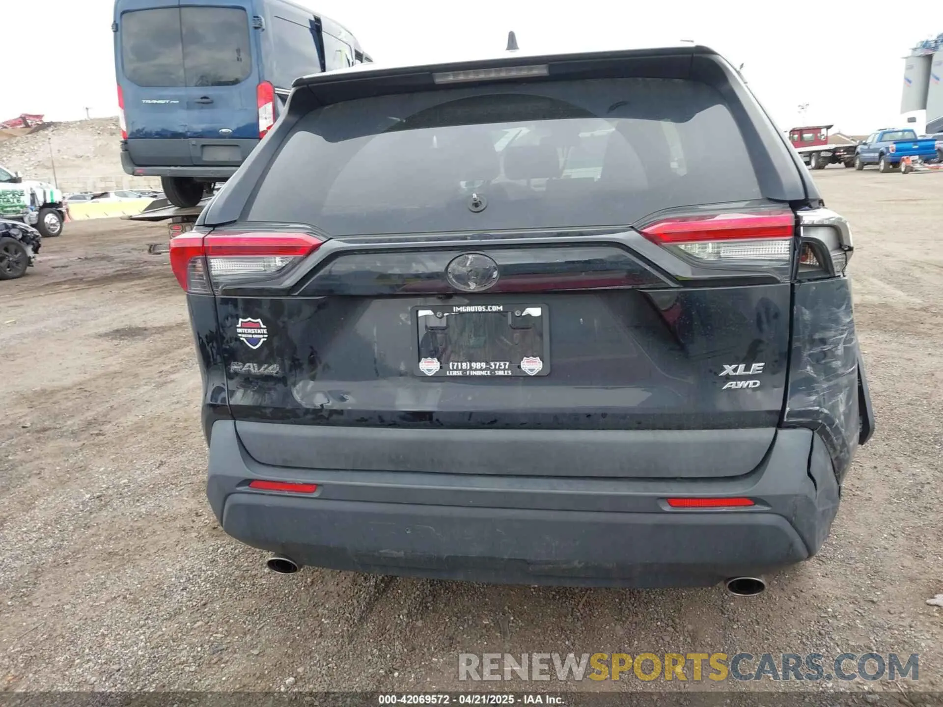 16 Photograph of a damaged car 2T3P1RFV9KC015647 TOYOTA RAV4 2019