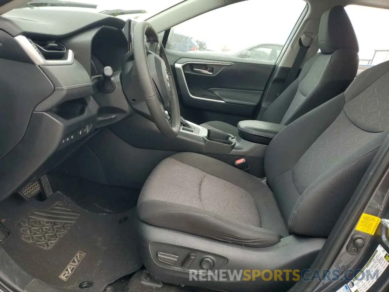7 Фотография поврежденного автомобиля 2T3P1RFV9KC022601 TOYOTA RAV4 2019