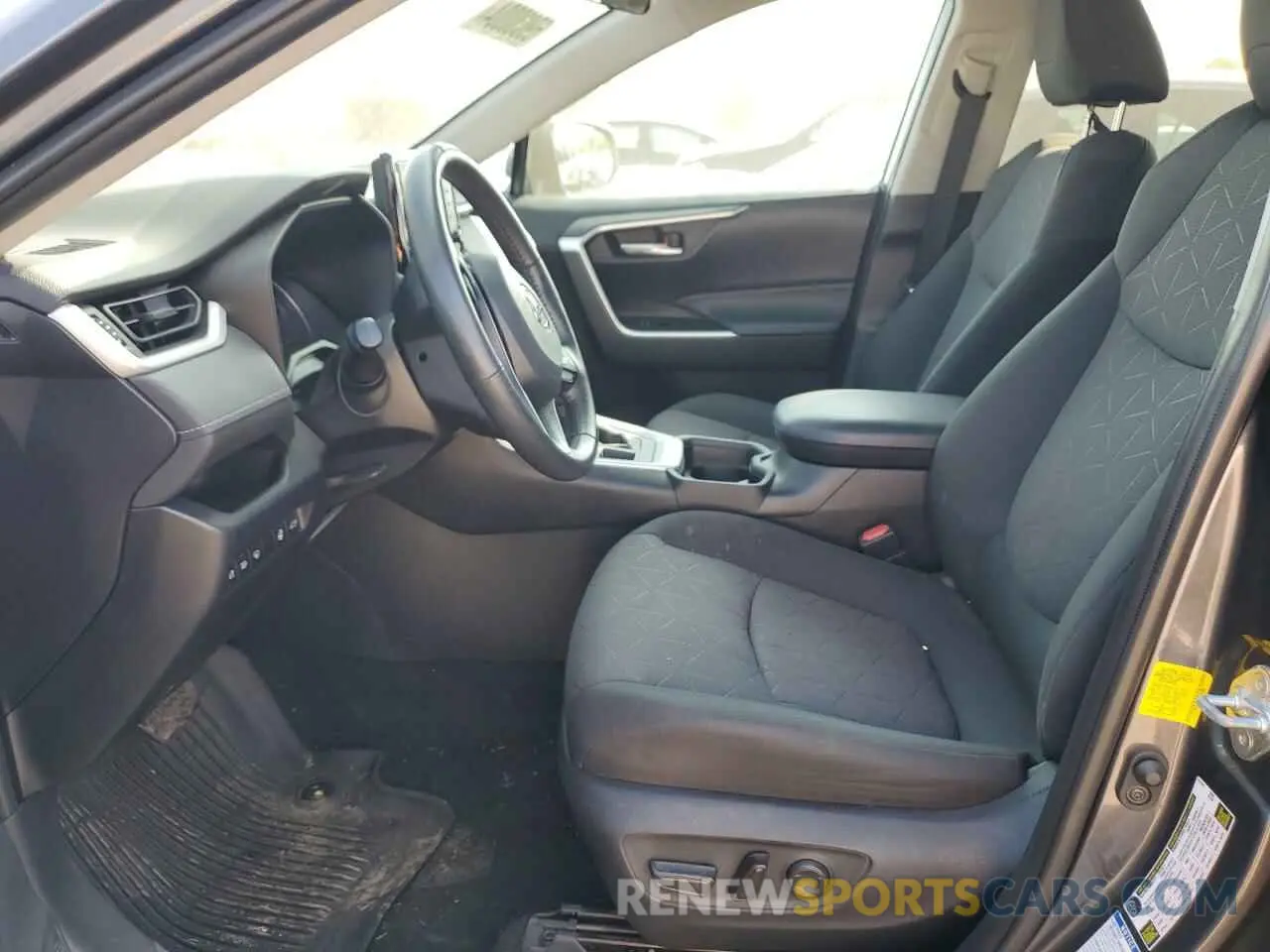 7 Photograph of a damaged car 2T3P1RFV9KC034604 TOYOTA RAV4 2019