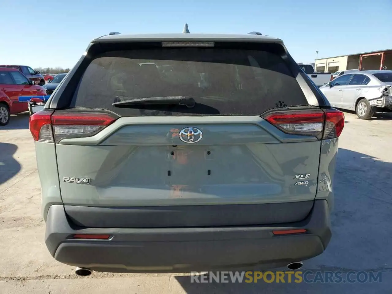 6 Photograph of a damaged car 2T3P1RFV9KW043818 TOYOTA RAV4 2019