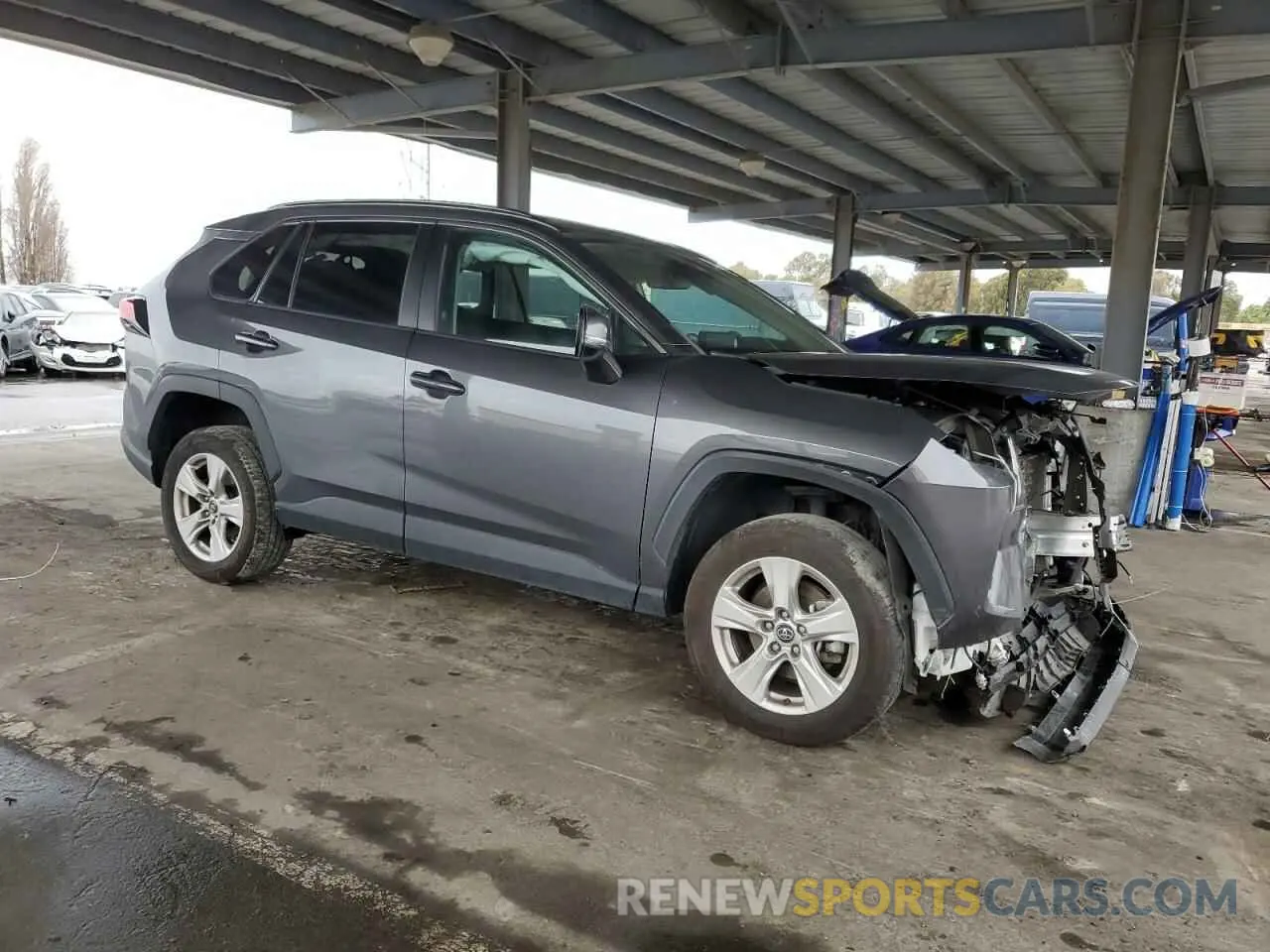 4 Photograph of a damaged car 2T3P1RFV9KW064863 TOYOTA RAV4 2019