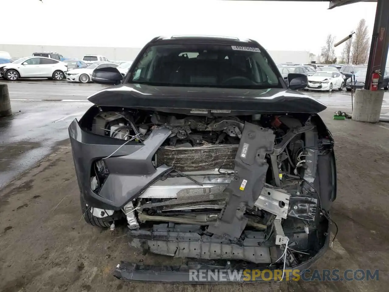 5 Photograph of a damaged car 2T3P1RFV9KW064863 TOYOTA RAV4 2019