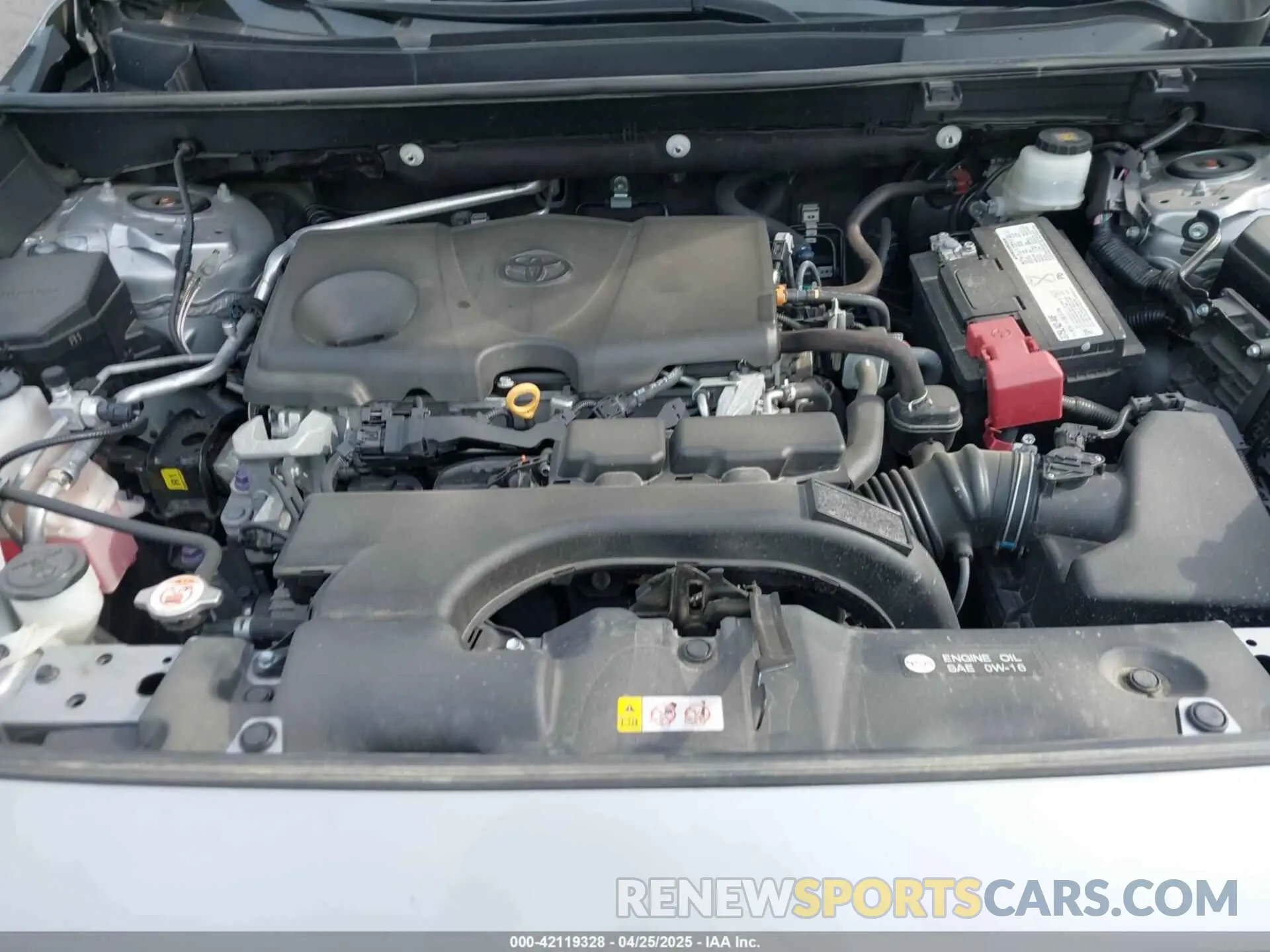 10 Photograph of a damaged car 2T3P1RFV9KW076821 TOYOTA RAV4 2019