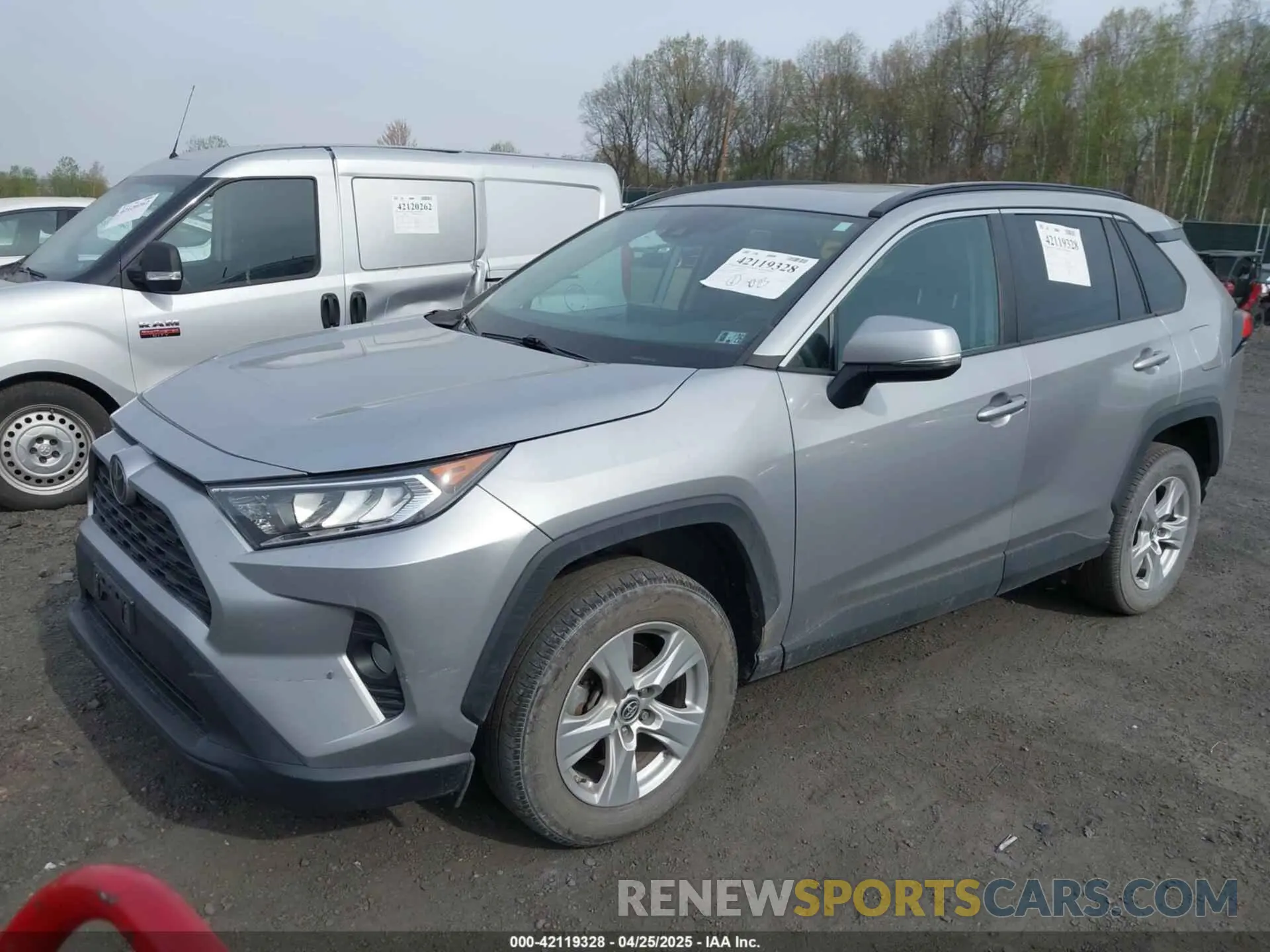 2 Photograph of a damaged car 2T3P1RFV9KW076821 TOYOTA RAV4 2019
