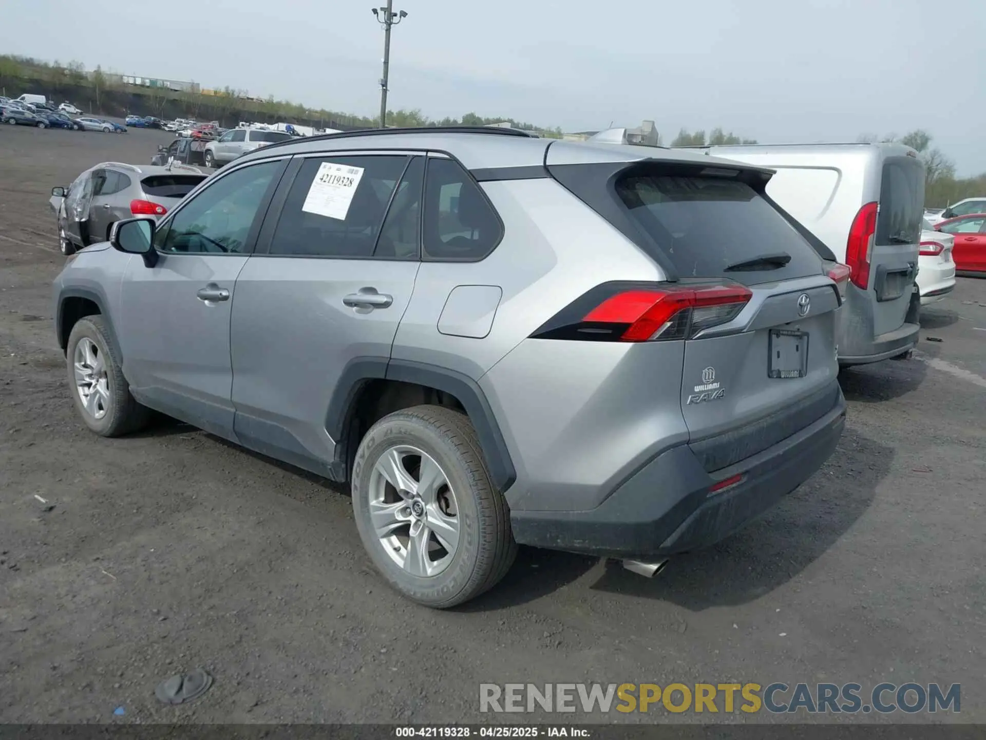 3 Photograph of a damaged car 2T3P1RFV9KW076821 TOYOTA RAV4 2019
