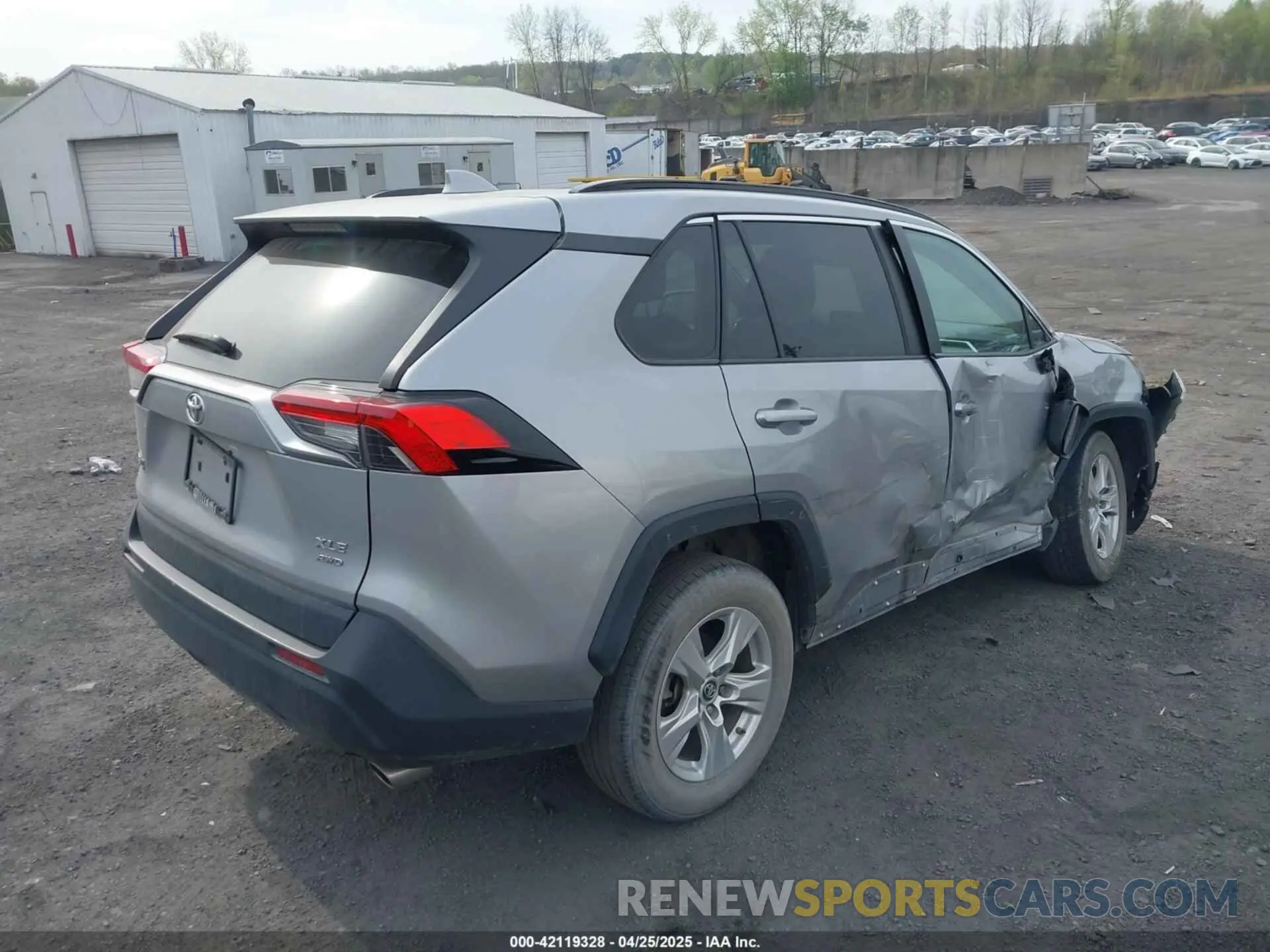 4 Photograph of a damaged car 2T3P1RFV9KW076821 TOYOTA RAV4 2019