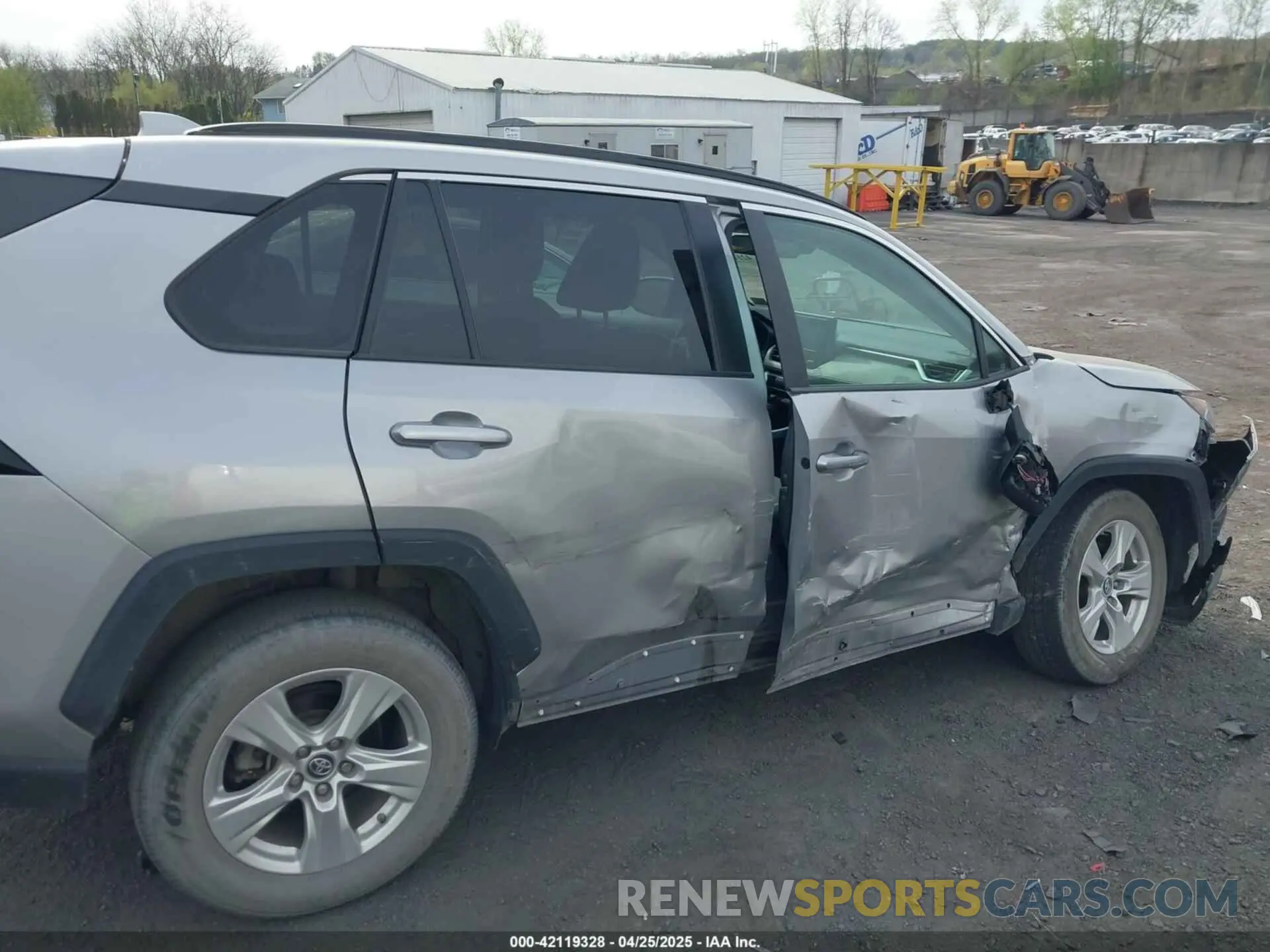 6 Photograph of a damaged car 2T3P1RFV9KW076821 TOYOTA RAV4 2019