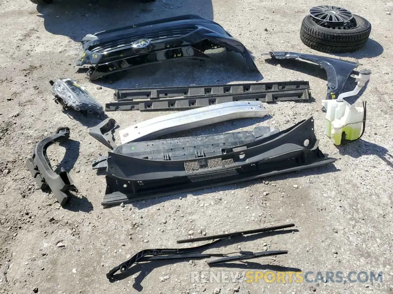 13 Photograph of a damaged car 2T3R1RFV8KC023960 TOYOTA RAV4 2019