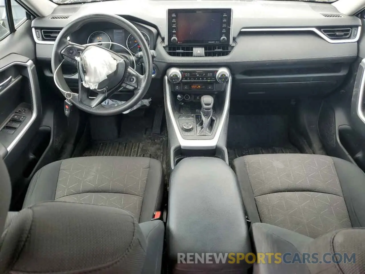 8 Photograph of a damaged car 2T3RWRFV1KW034816 TOYOTA RAV4 2019