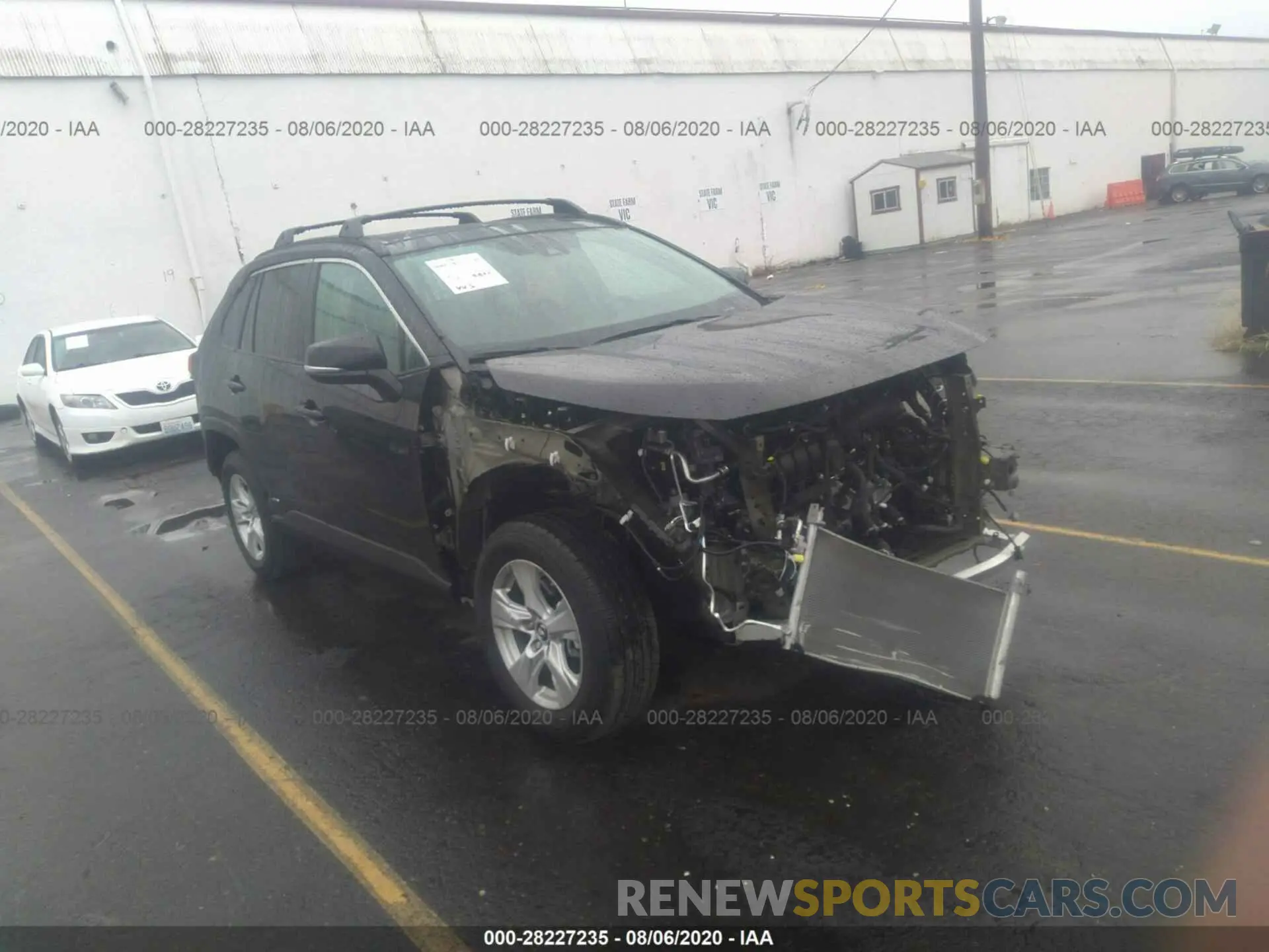 1 Photograph of a damaged car 2T3RWRFV1KW044262 TOYOTA RAV4 2019