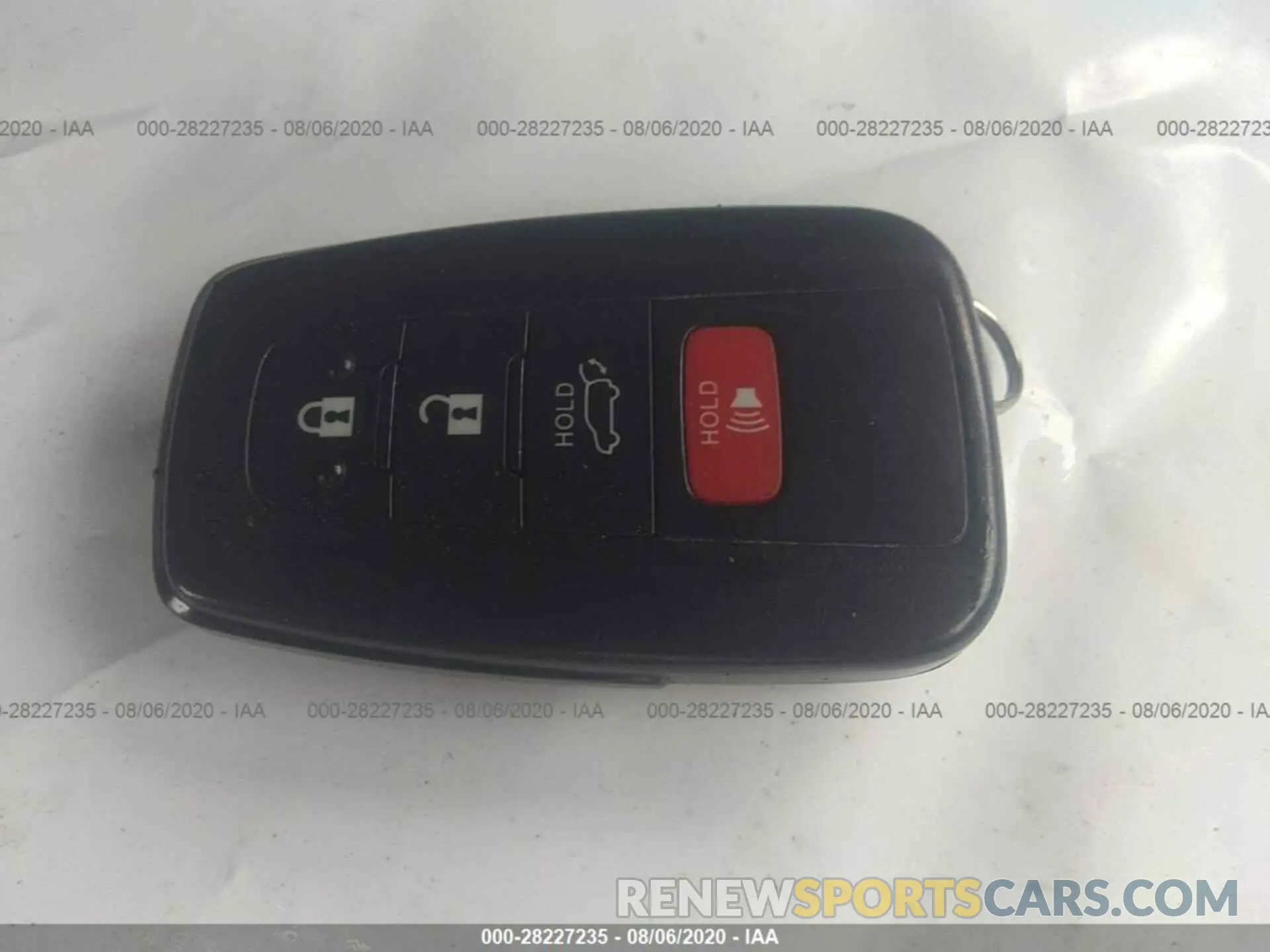 11 Photograph of a damaged car 2T3RWRFV1KW044262 TOYOTA RAV4 2019