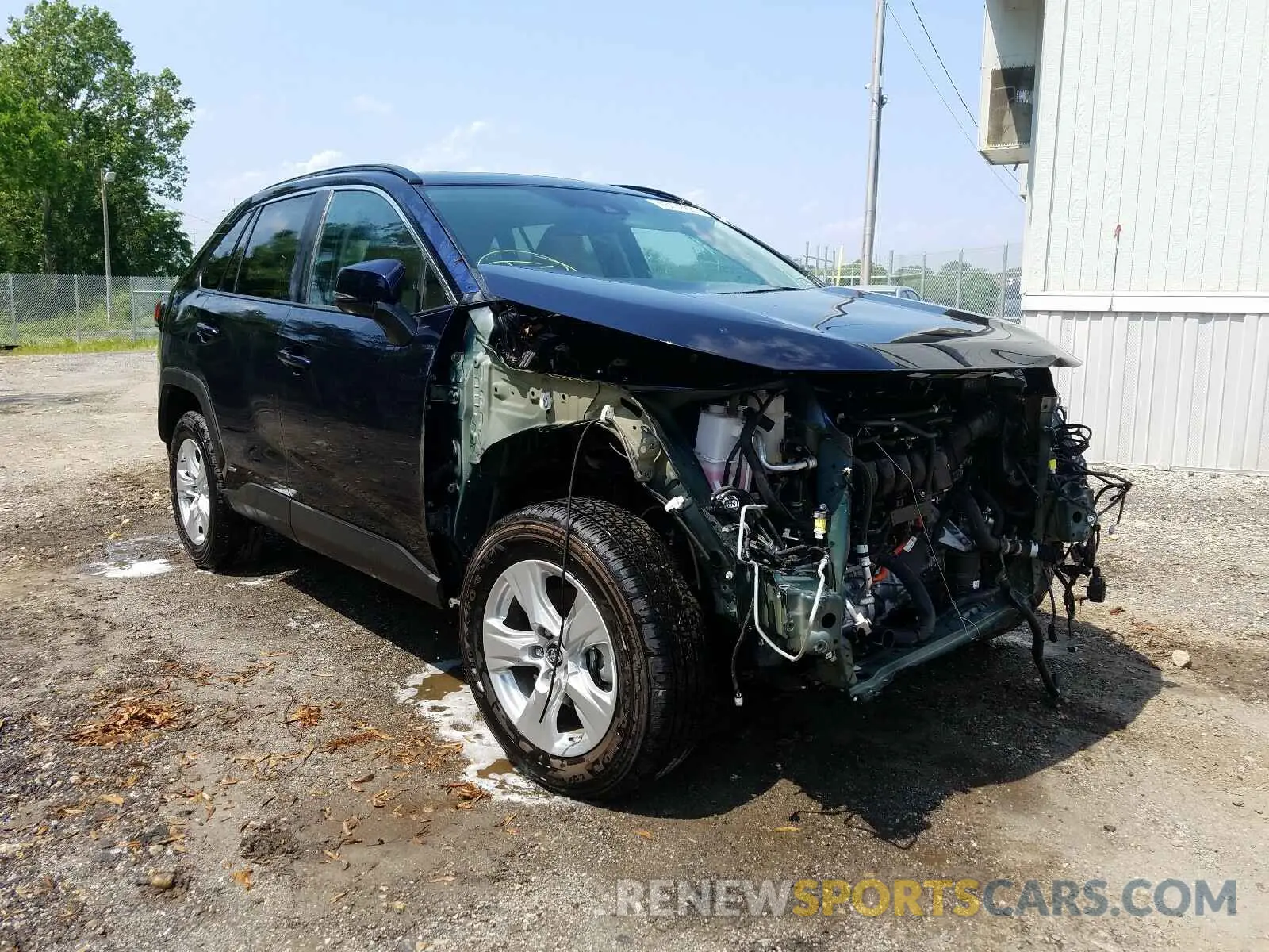1 Фотография поврежденного автомобиля 2T3RWRFV2KW009021 TOYOTA RAV4 2019