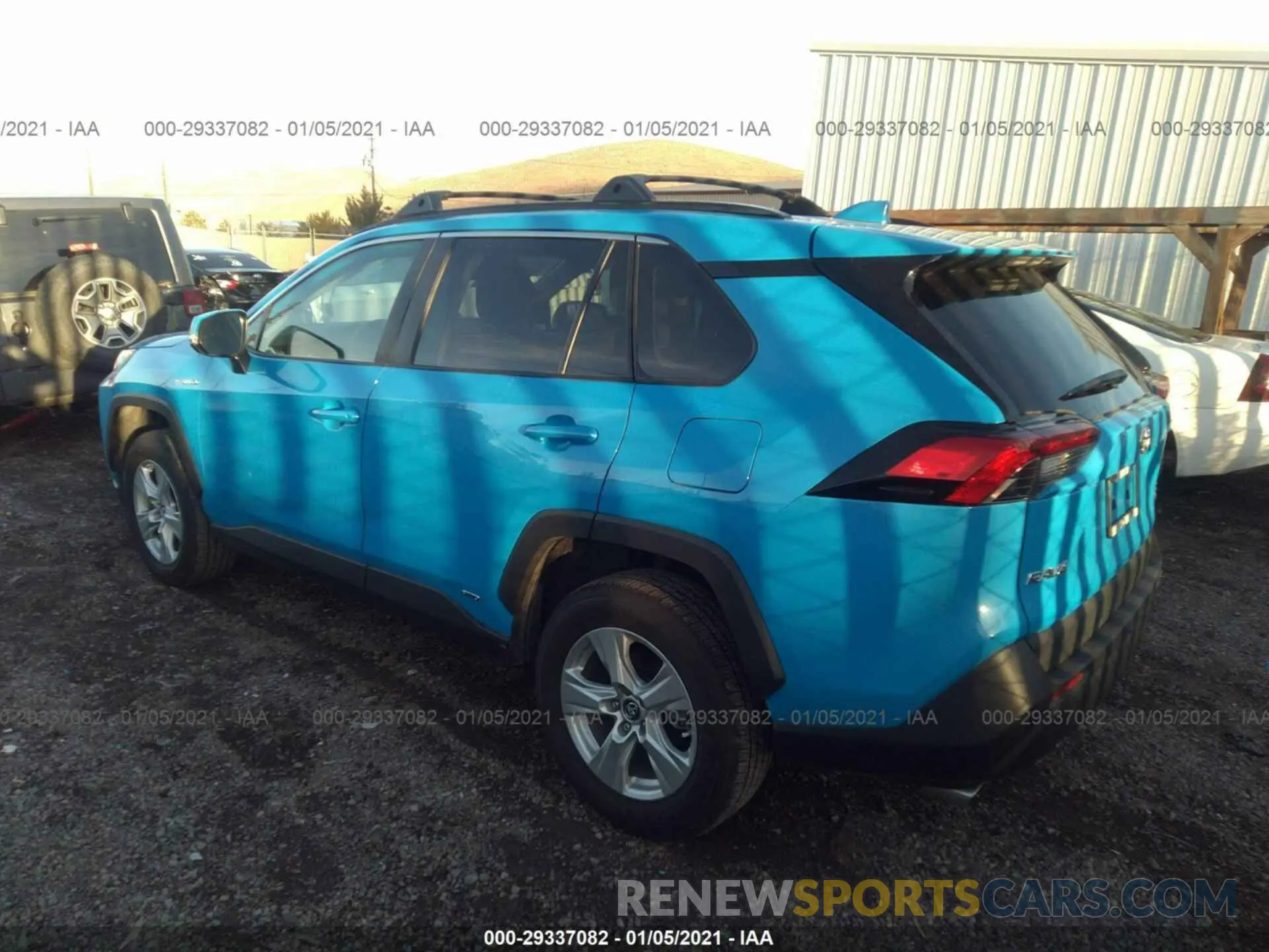 3 Photograph of a damaged car 2T3RWRFV2KW032055 TOYOTA RAV4 2019