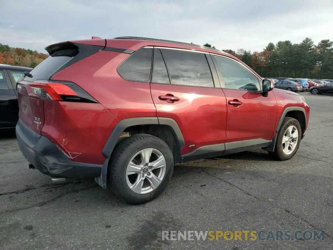 3 Photograph of a damaged car 2T3RWRFV4KW034390 TOYOTA RAV4 2019