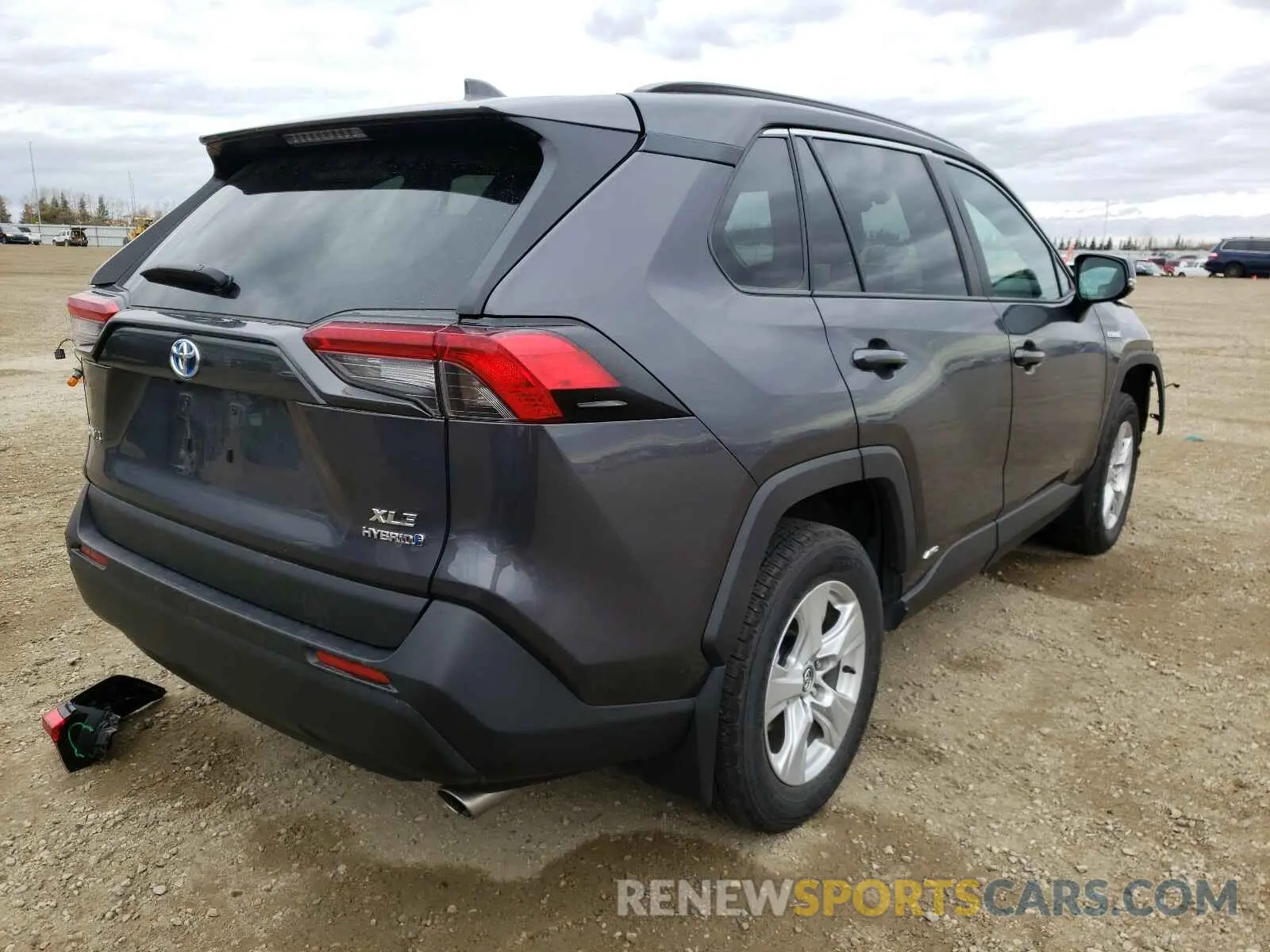 4 Photograph of a damaged car 2T3RWRFV4KW040075 TOYOTA RAV4 2019