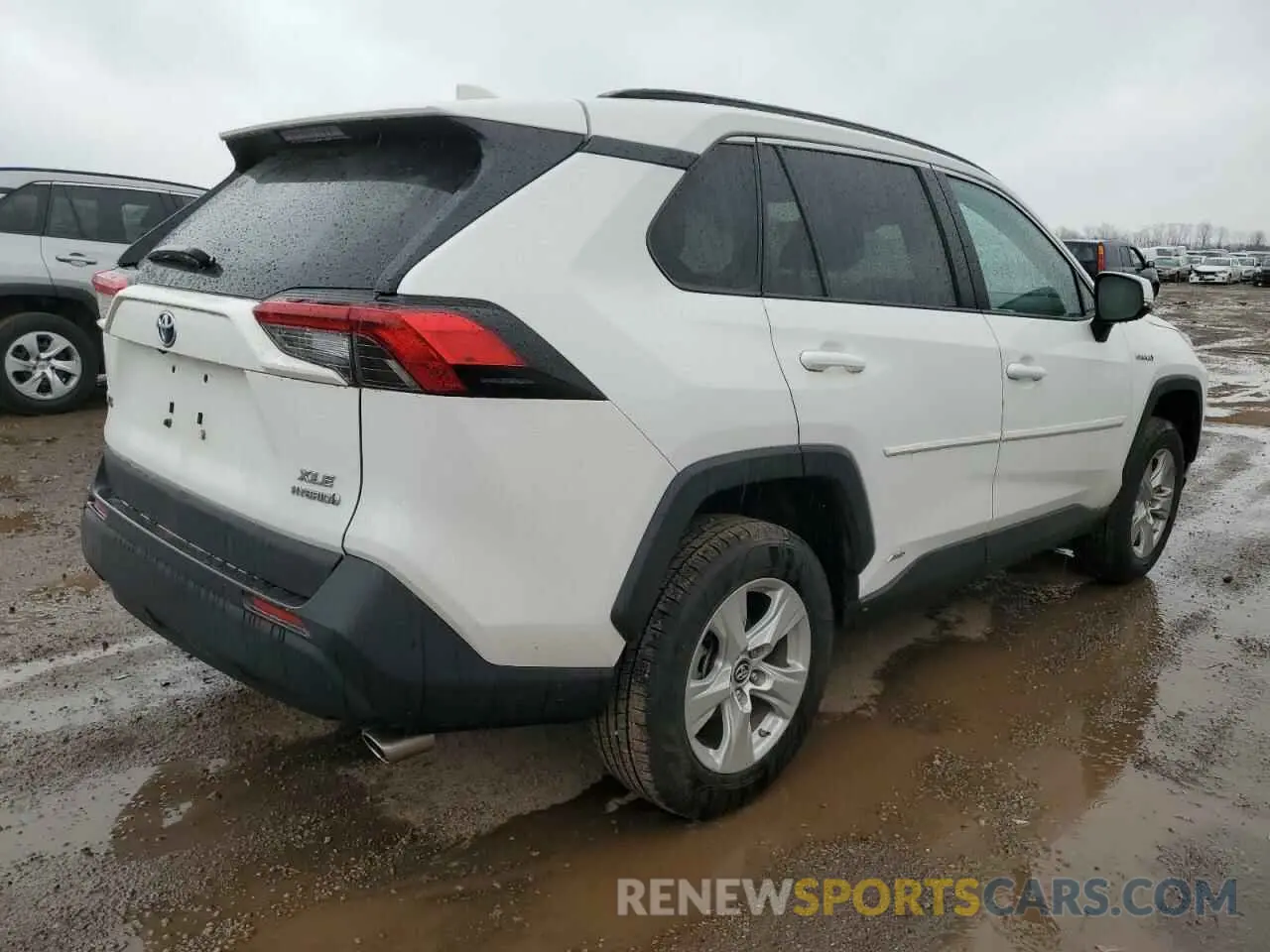 3 Photograph of a damaged car 2T3RWRFV6KW028364 TOYOTA RAV4 2019