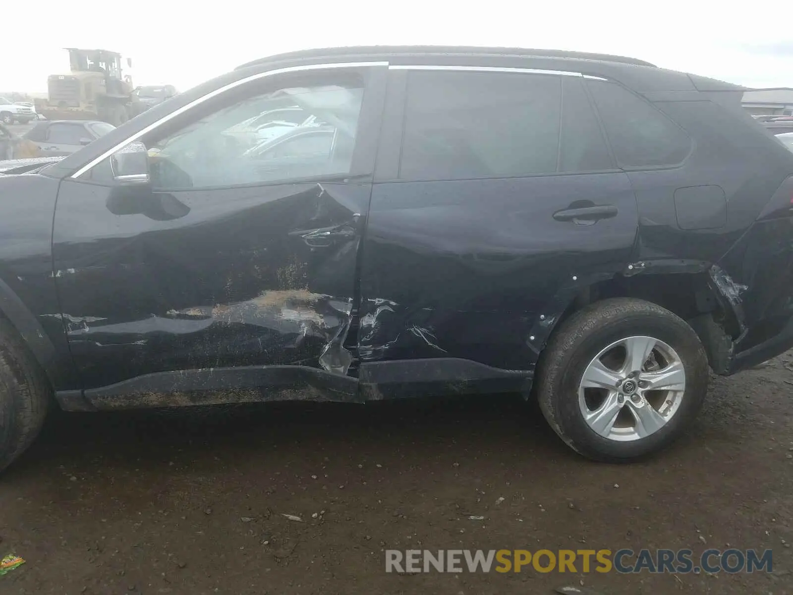 9 Photograph of a damaged car 2T3W1RFV1KW009030 TOYOTA RAV4 2019