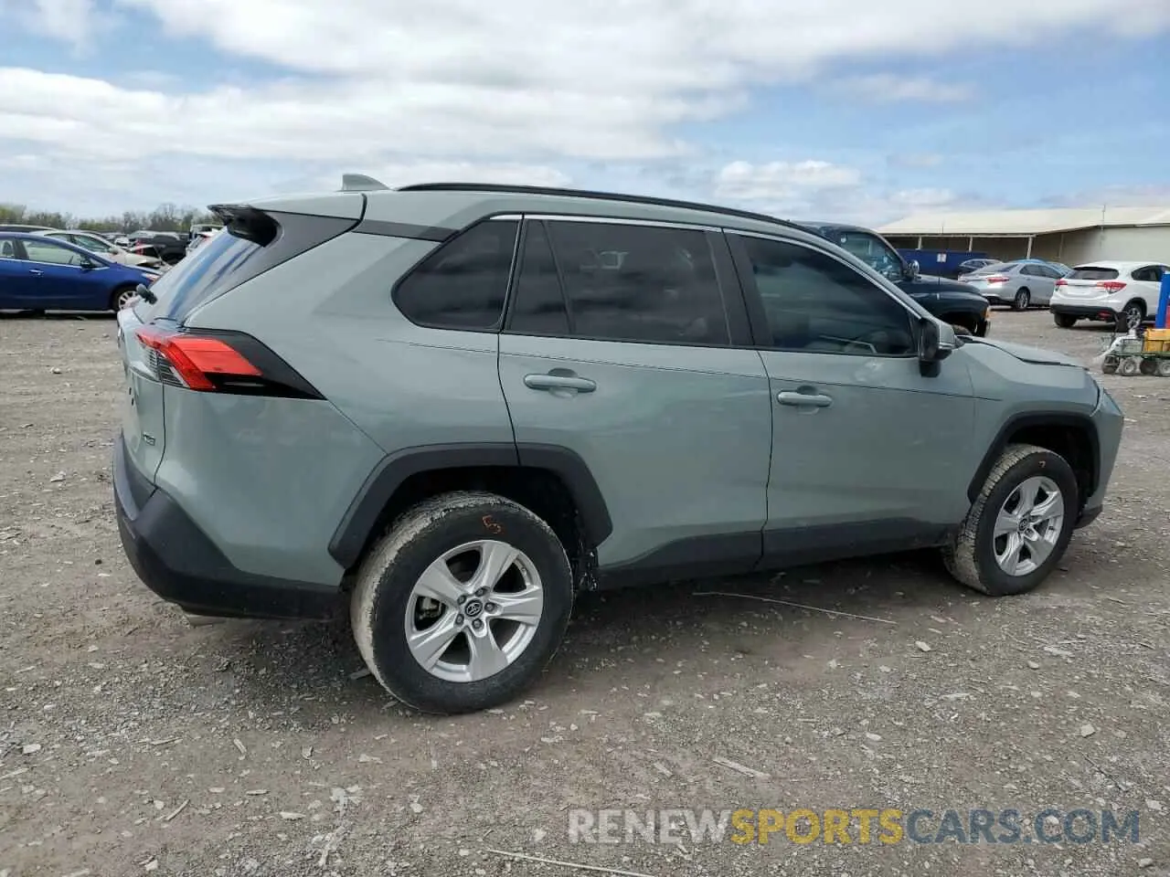 3 Photograph of a damaged car 2T3W1RFV1KW051326 TOYOTA RAV4 2019