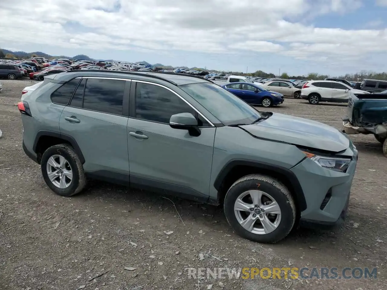 4 Photograph of a damaged car 2T3W1RFV1KW051326 TOYOTA RAV4 2019