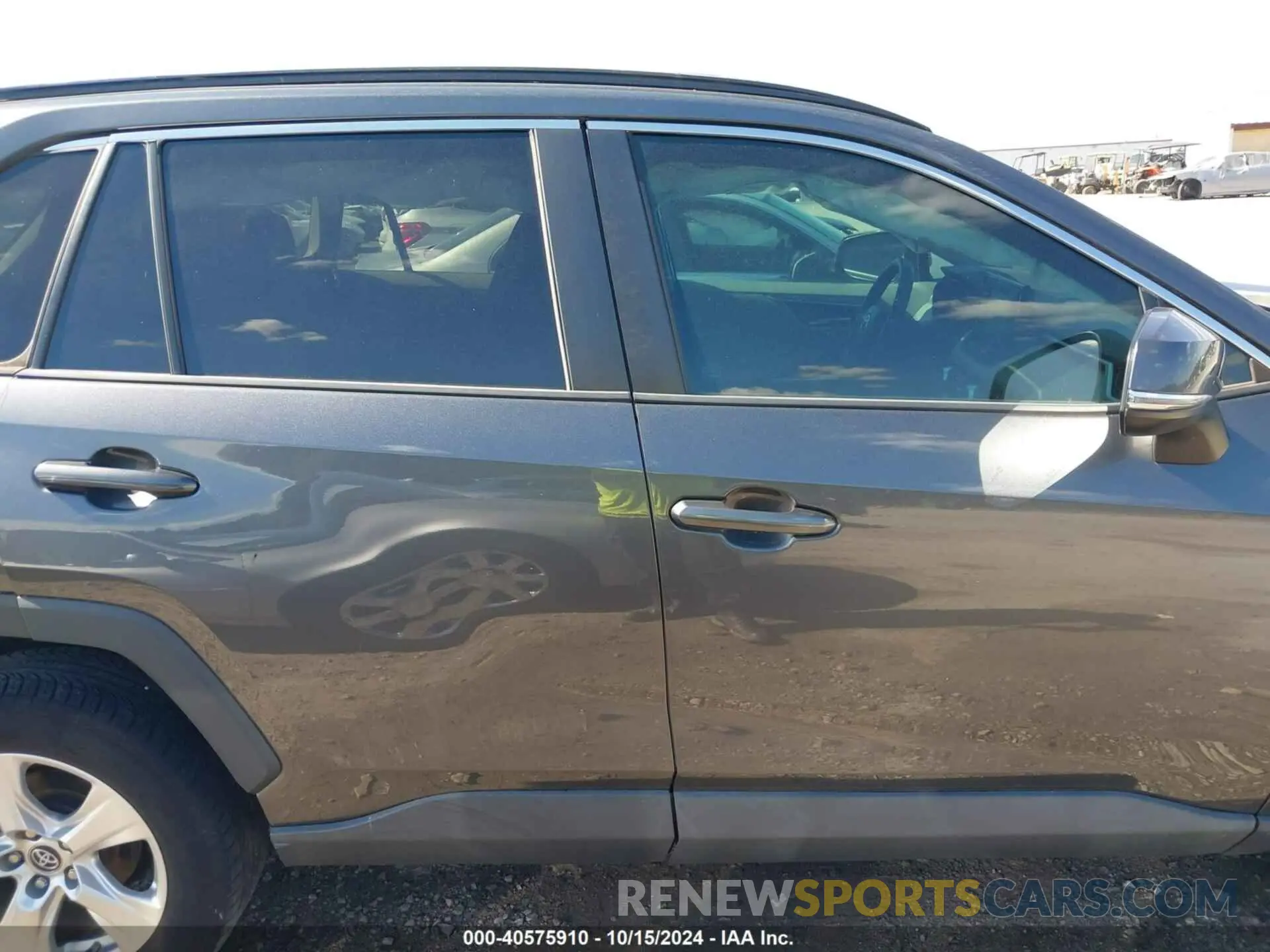 13 Photograph of a damaged car 2T3W1RFV2KC005716 TOYOTA RAV4 2019