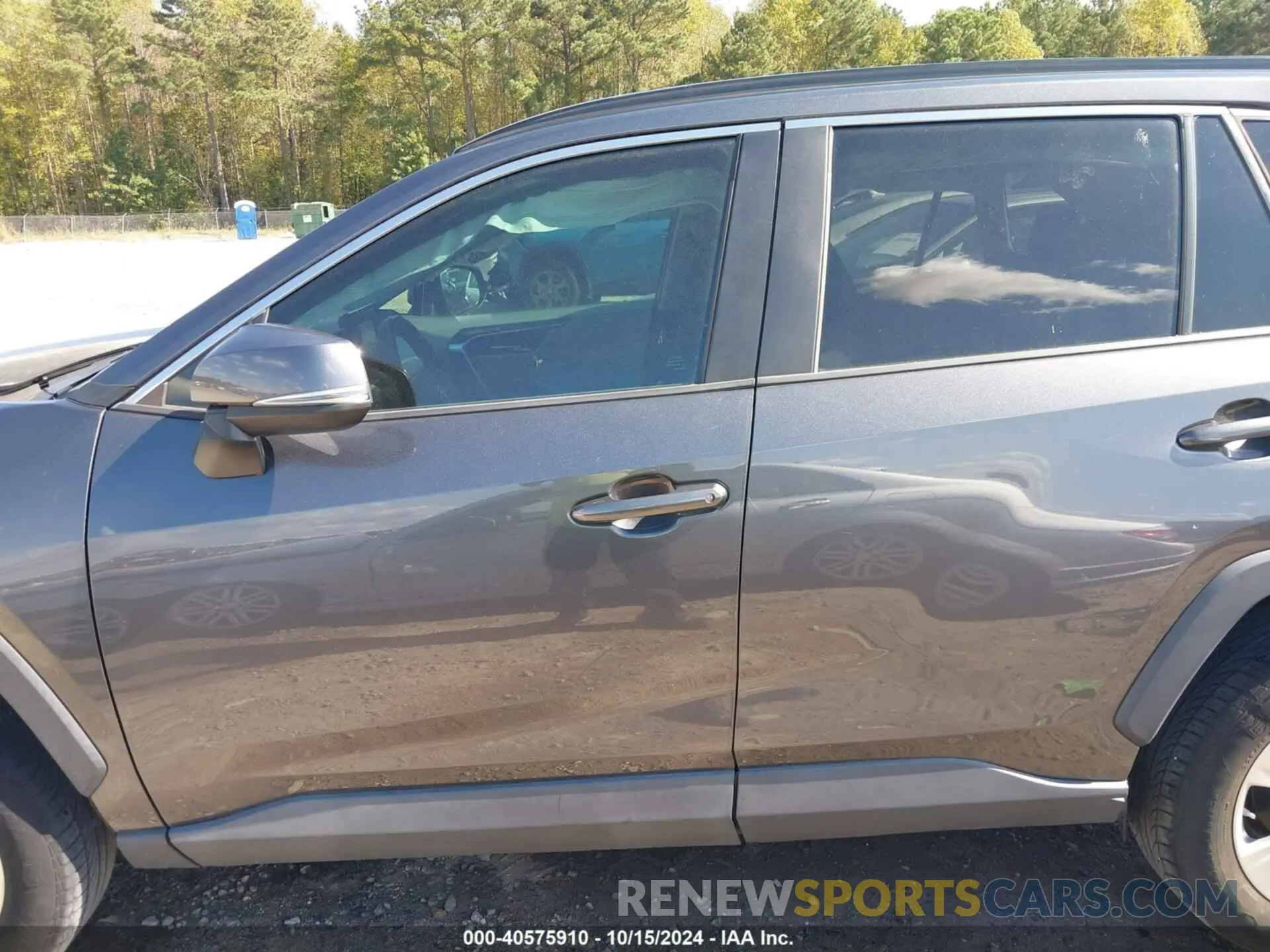 14 Photograph of a damaged car 2T3W1RFV2KC005716 TOYOTA RAV4 2019