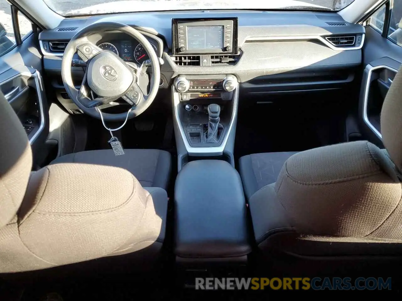 8 Фотография поврежденного автомобиля 2T3W1RFV2KW034874 TOYOTA RAV4 2019