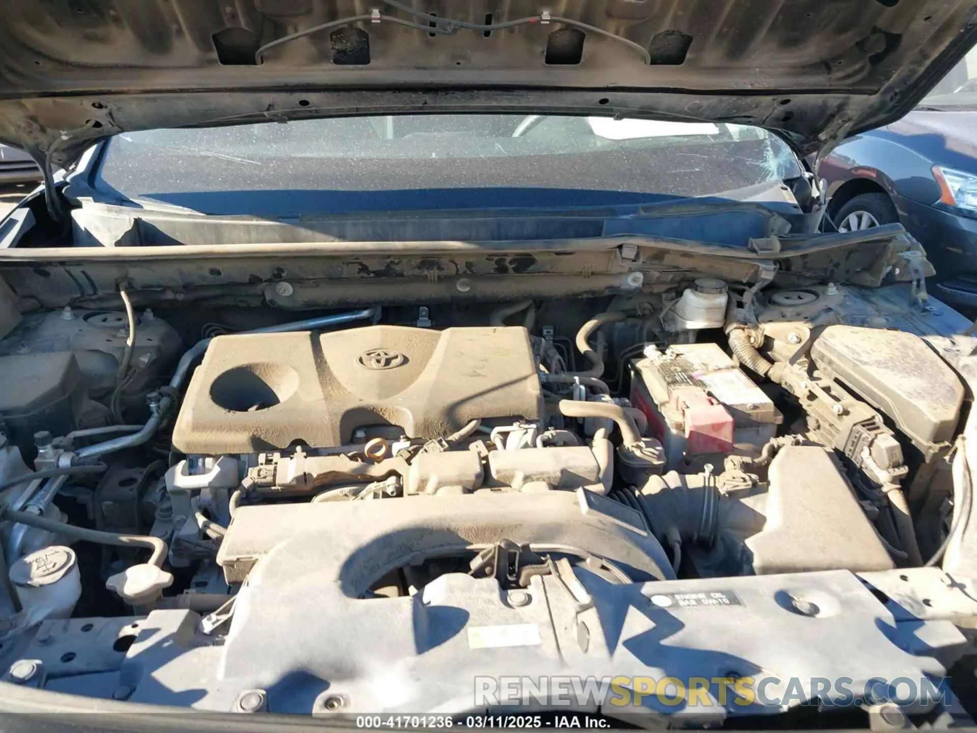 10 Photograph of a damaged car 2T3W1RFV3KC002372 TOYOTA RAV4 2019