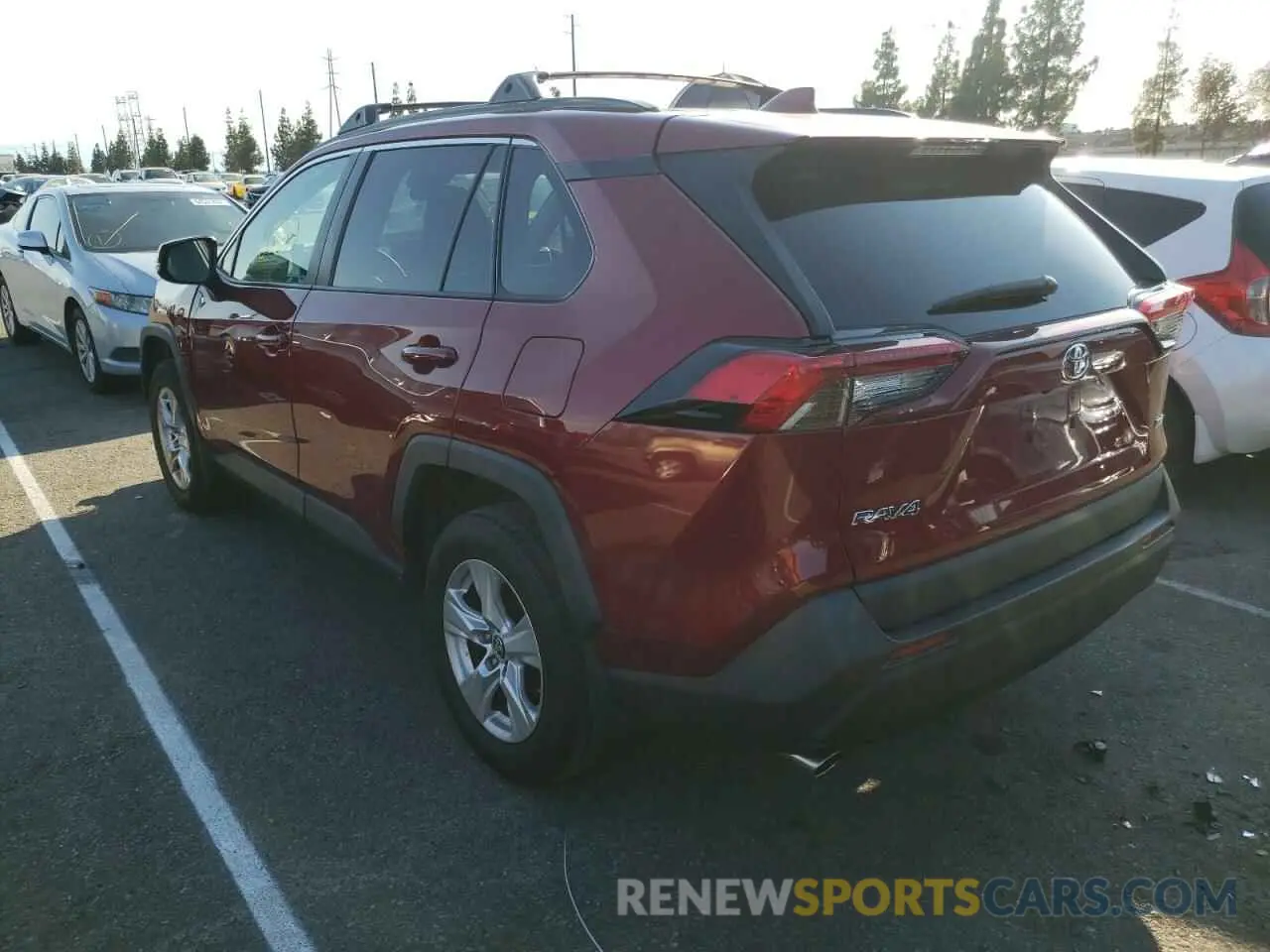 3 Photograph of a damaged car 2T3W1RFV3KC005899 TOYOTA RAV4 2019