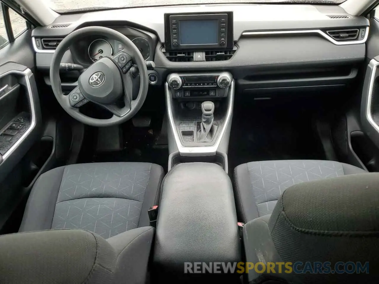 8 Фотография поврежденного автомобиля 2T3W1RFV3KW002676 TOYOTA RAV4 2019