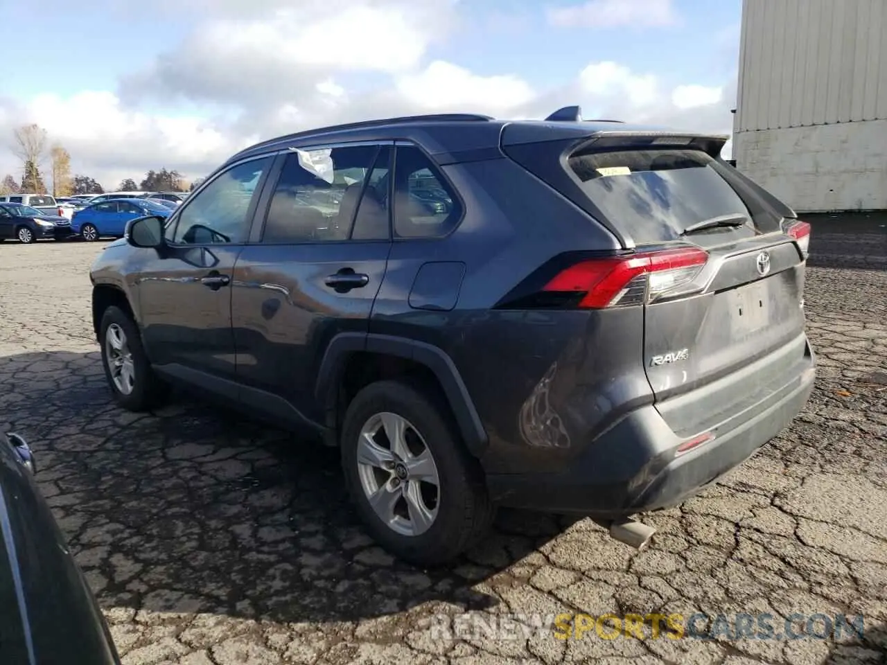 2 Photograph of a damaged car 2T3W1RFV3KW006162 TOYOTA RAV4 2019