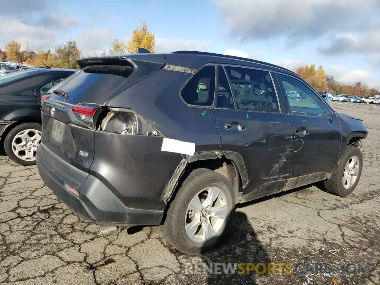 3 Photograph of a damaged car 2T3W1RFV3KW006162 TOYOTA RAV4 2019