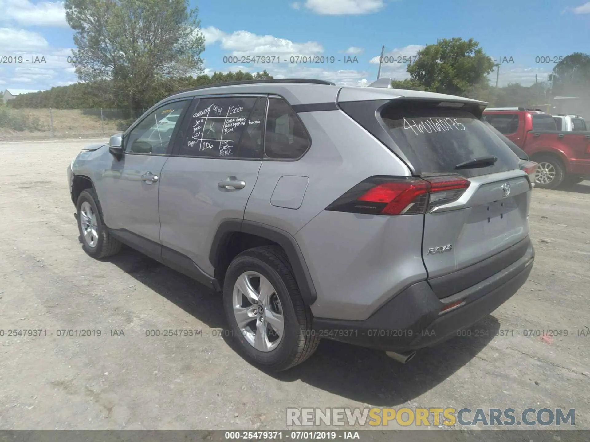 3 Photograph of a damaged car 2T3W1RFV3KW014150 TOYOTA RAV4 2019