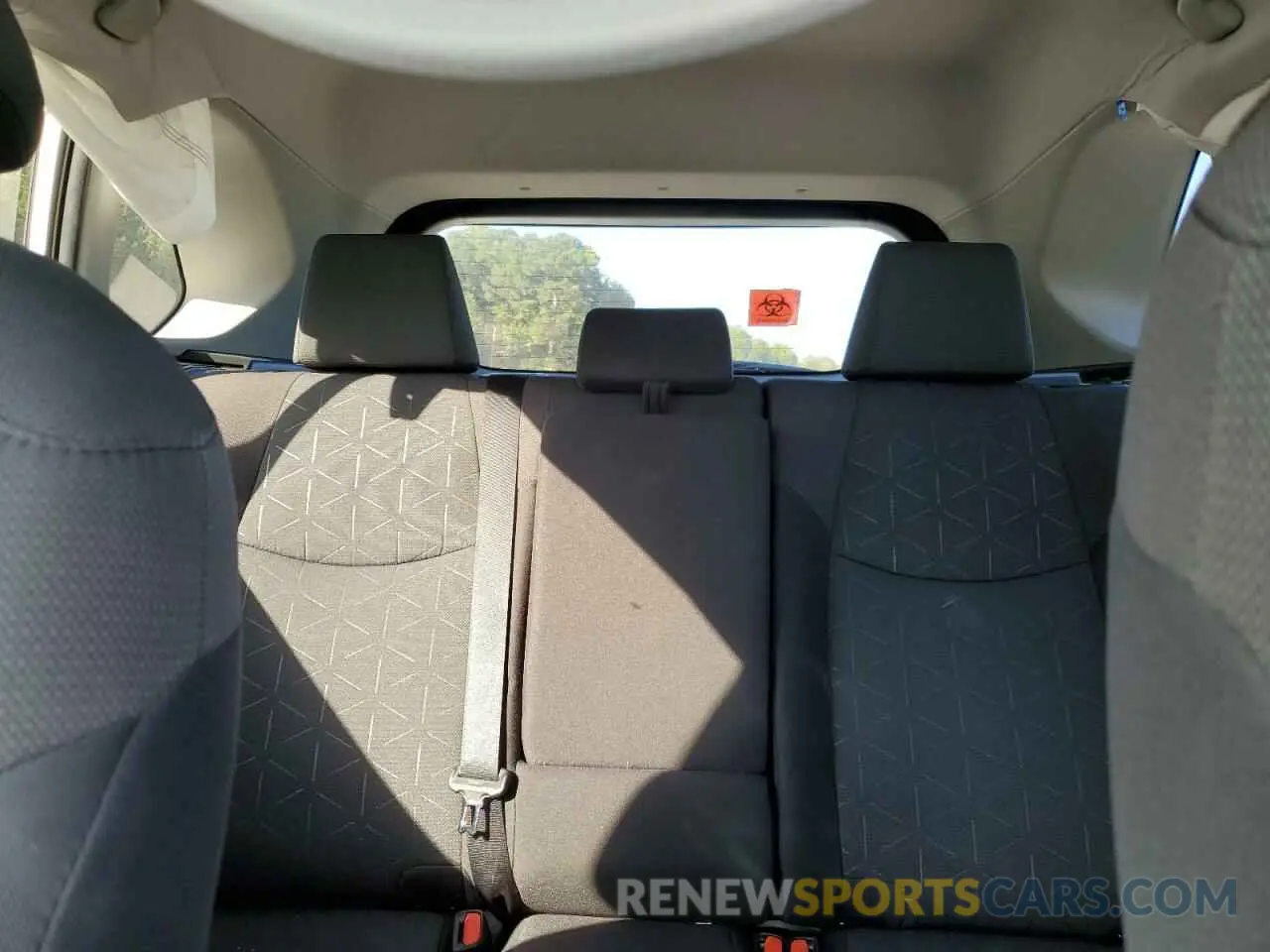 10 Фотография поврежденного автомобиля 2T3W1RFV4KC005412 TOYOTA RAV4 2019